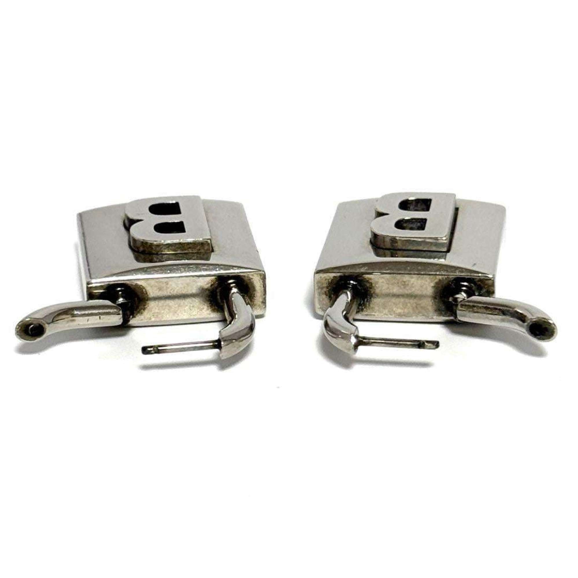 Earrings Metal