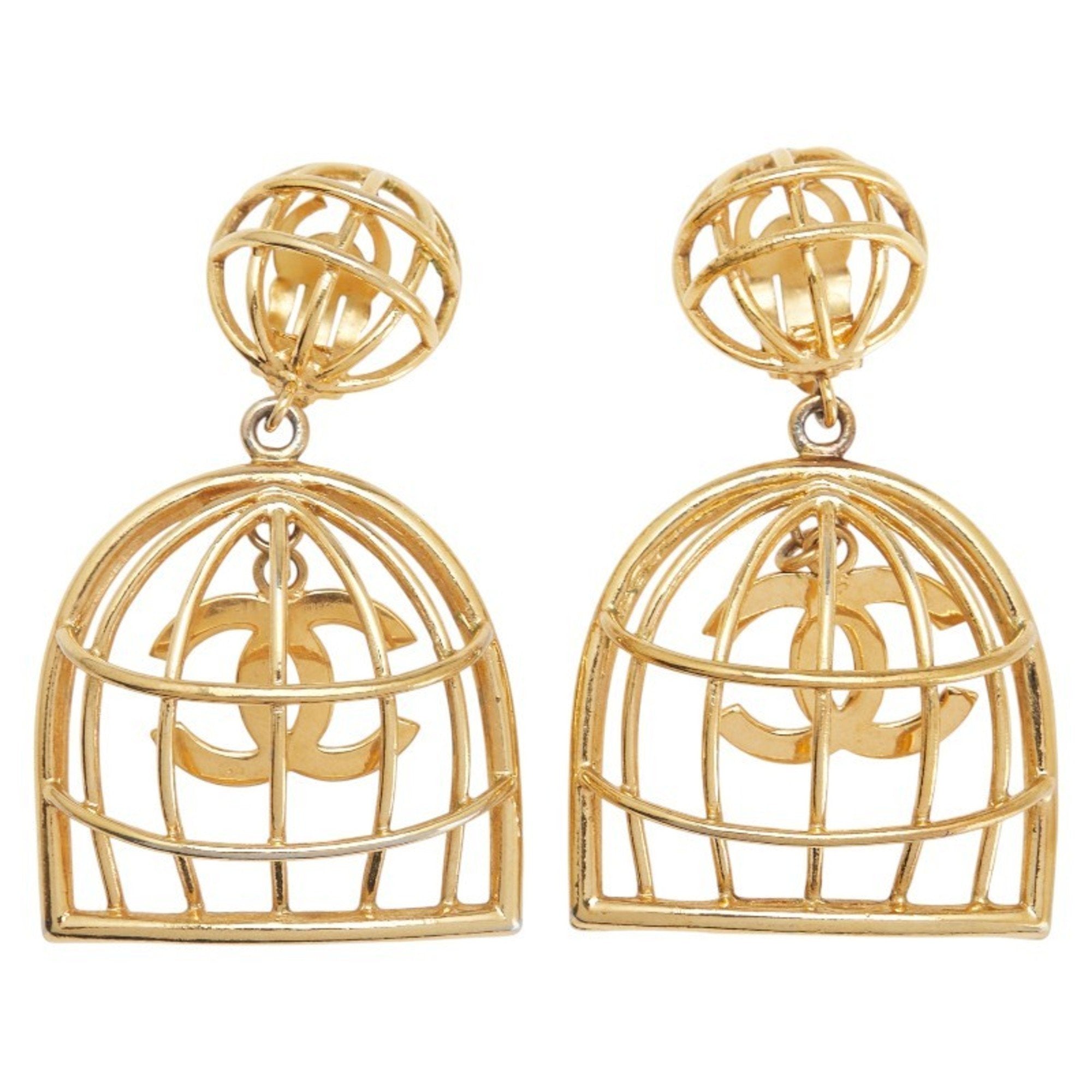 CC Logo Clip-On Earrings Metal Gold-Tone Metal