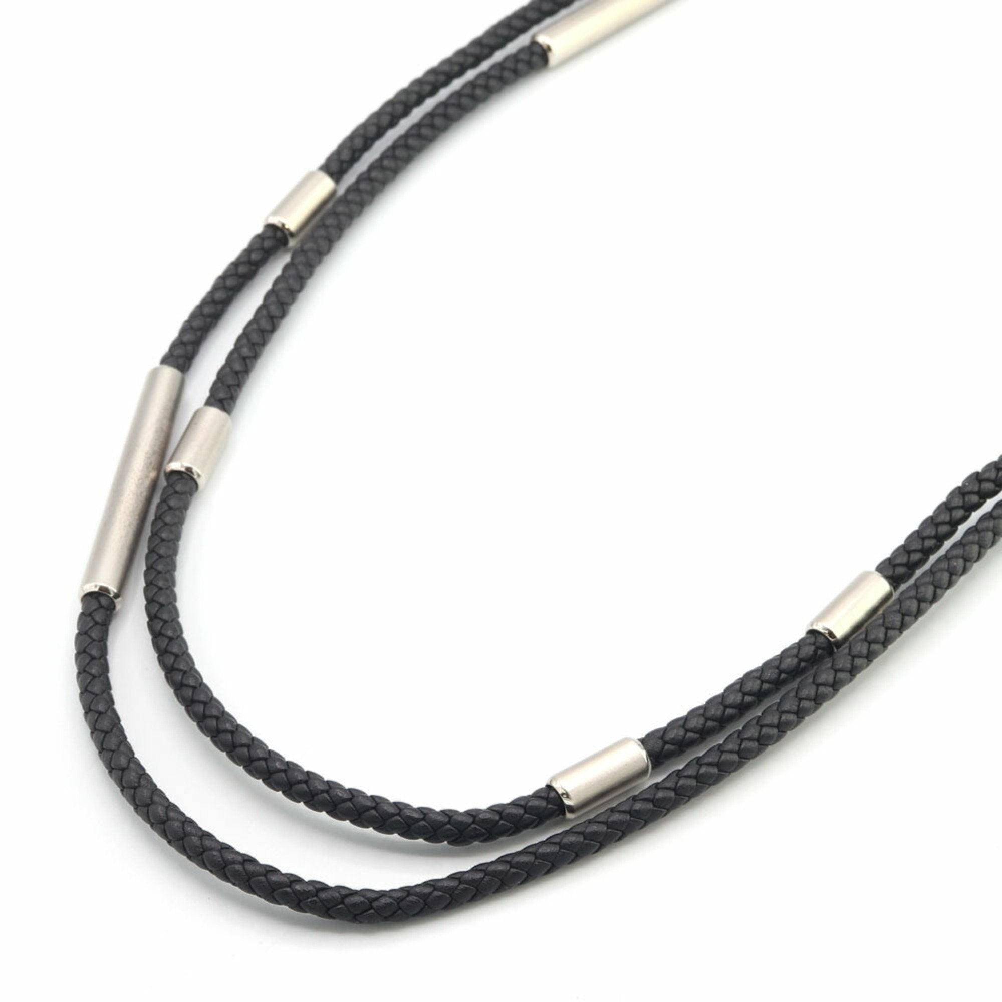 Pendant Necklace Leather and Metal Black