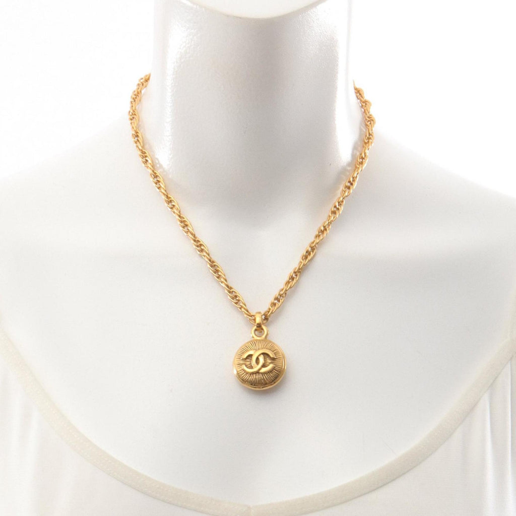 CC Logo Pendant Necklace Metal