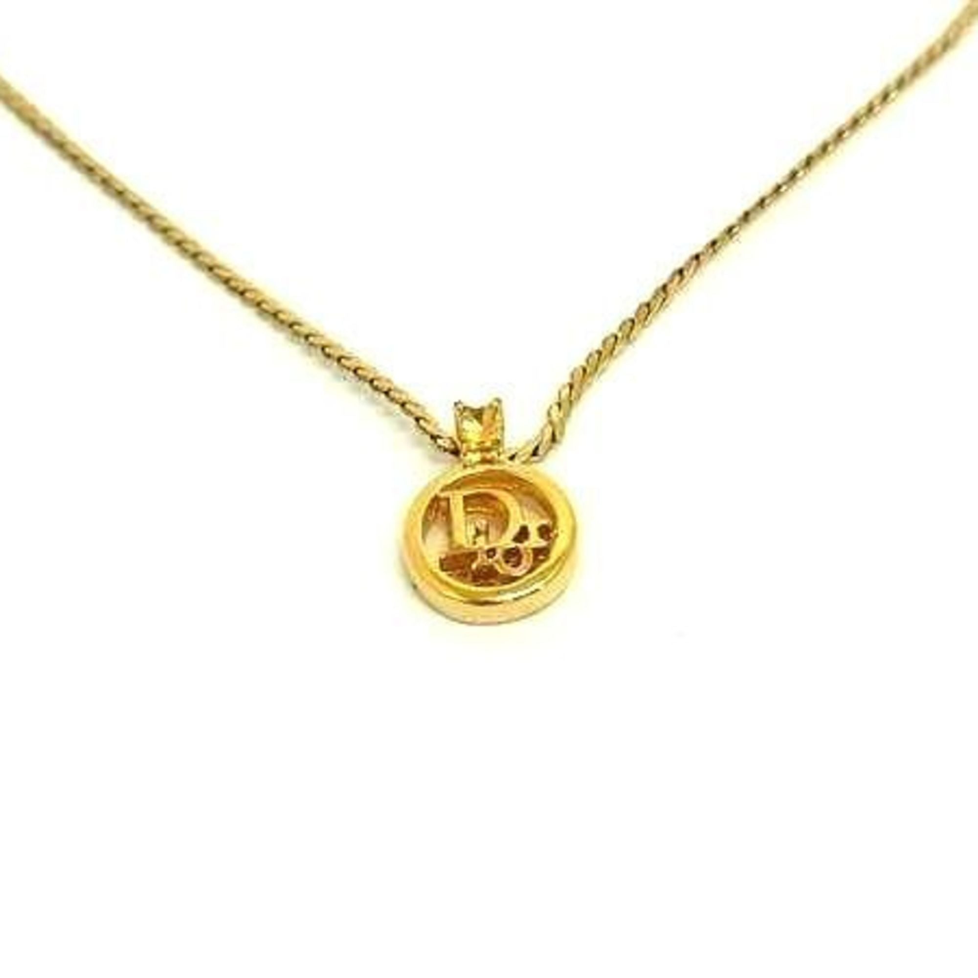 Circle Pendant Necklace Gold Metal