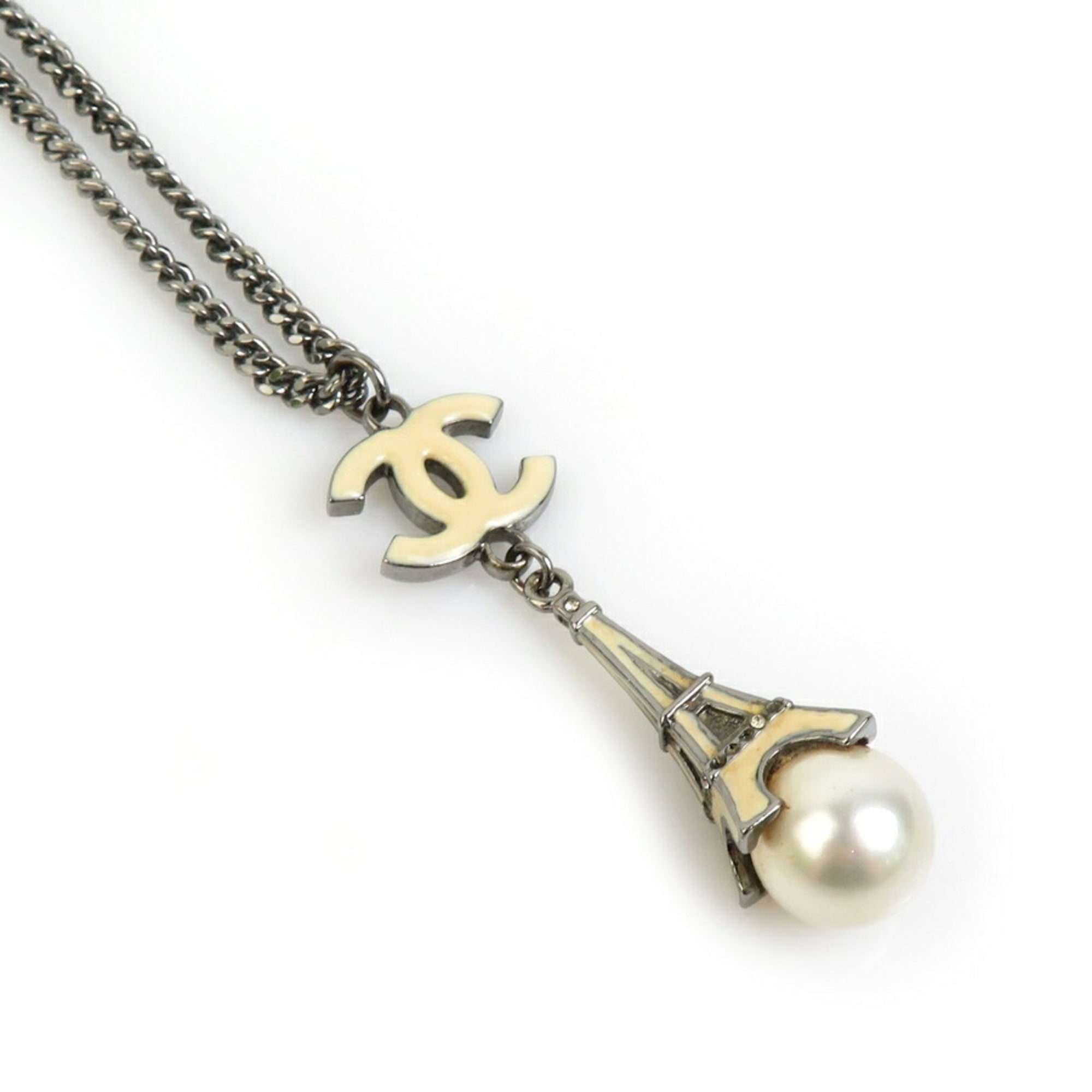 Pendant Necklace Metal Ivory and Silver