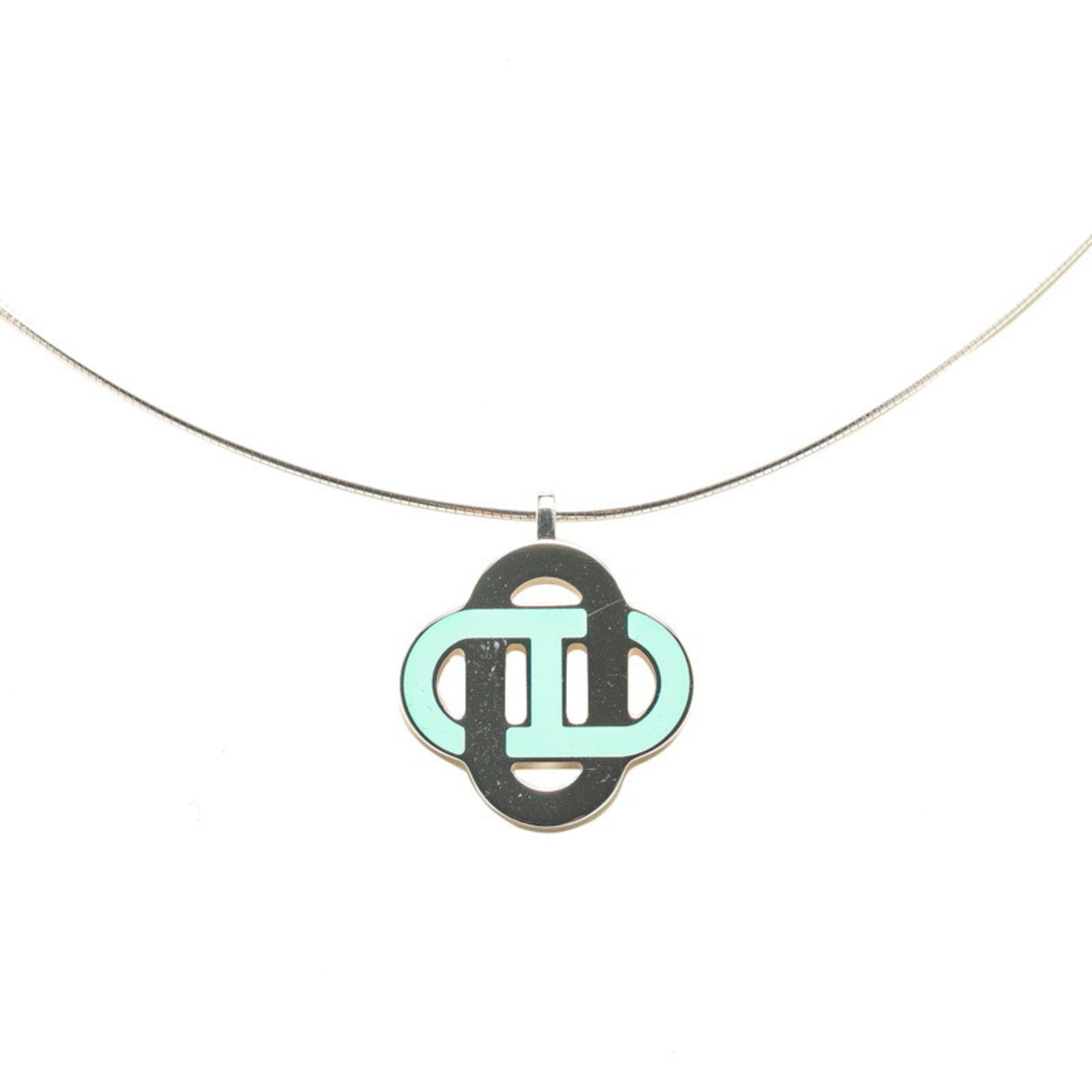 Pendant Necklace Metal and Silver With Emerald