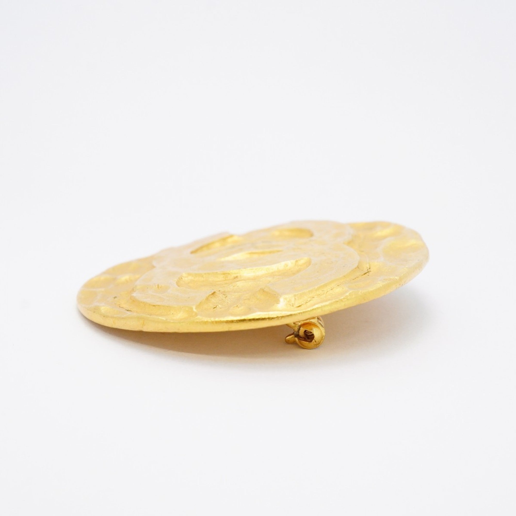 CC Logo Circle Brooch Metal