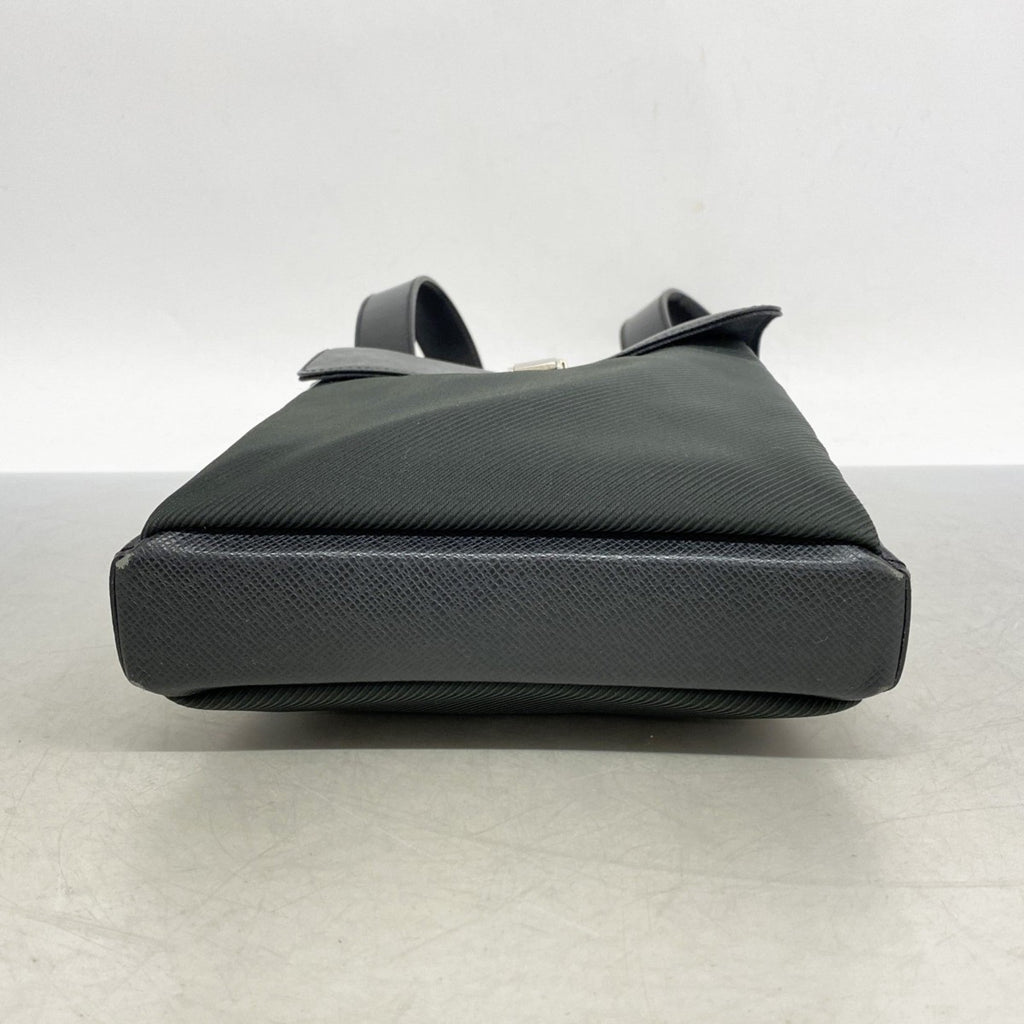 Yaranga Messenger Bag Taiga Leather Medium