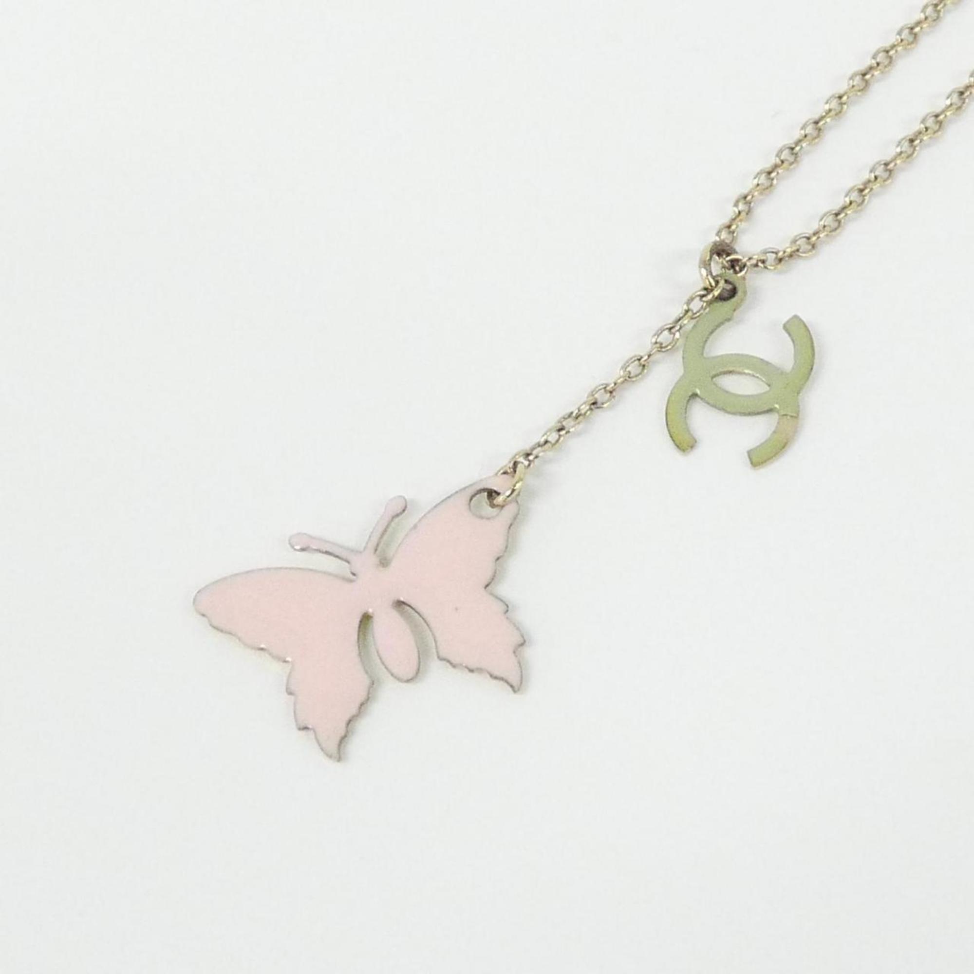Pendant Necklace Gold-Tone Metal