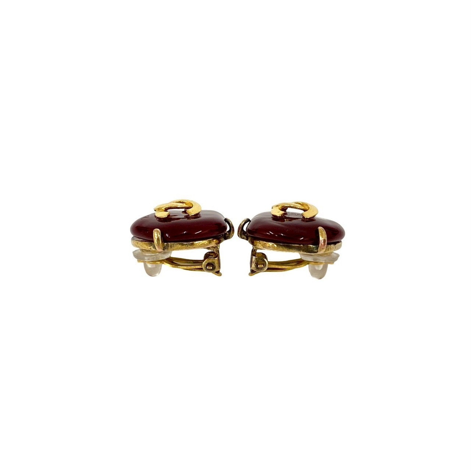 CC Logo Clip-On Earrings Metal Gold-Tone Metal