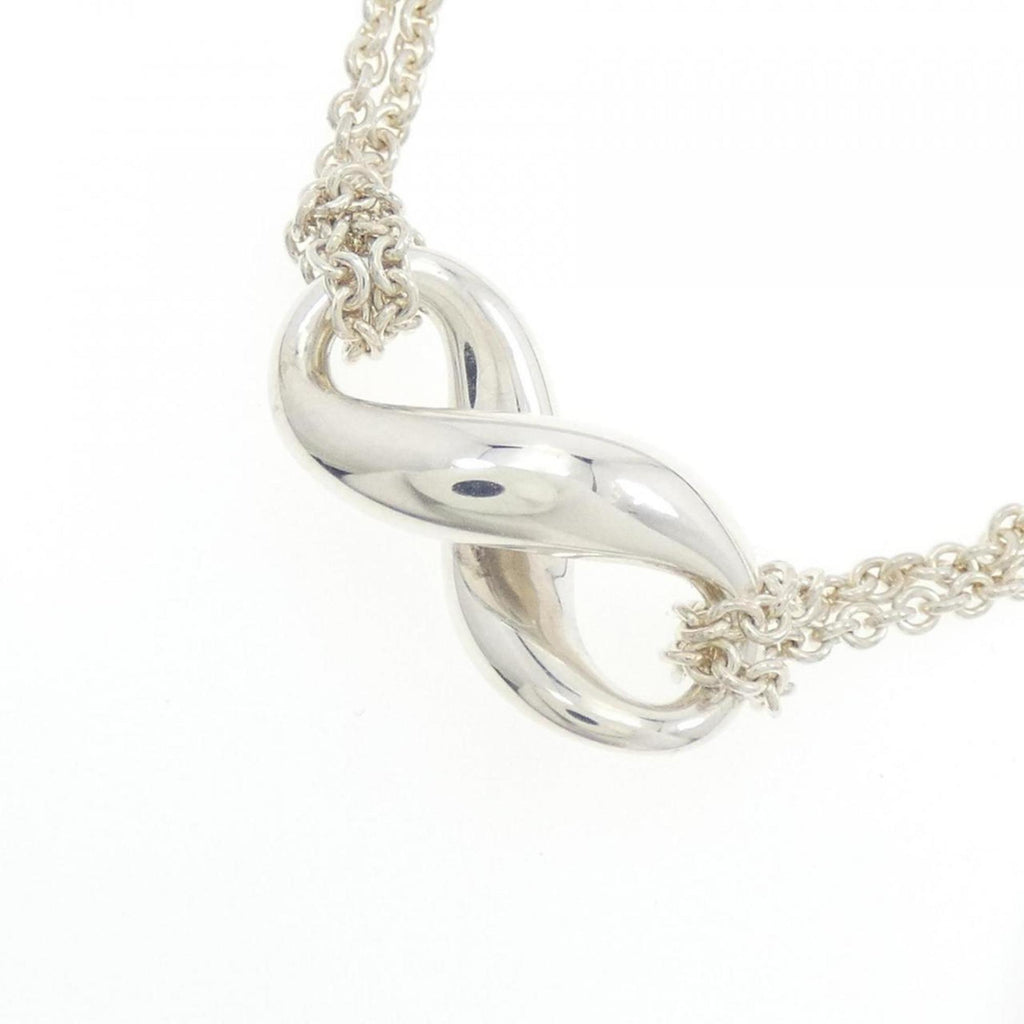 Figure 8 Pendant Necklace Sterling Silver