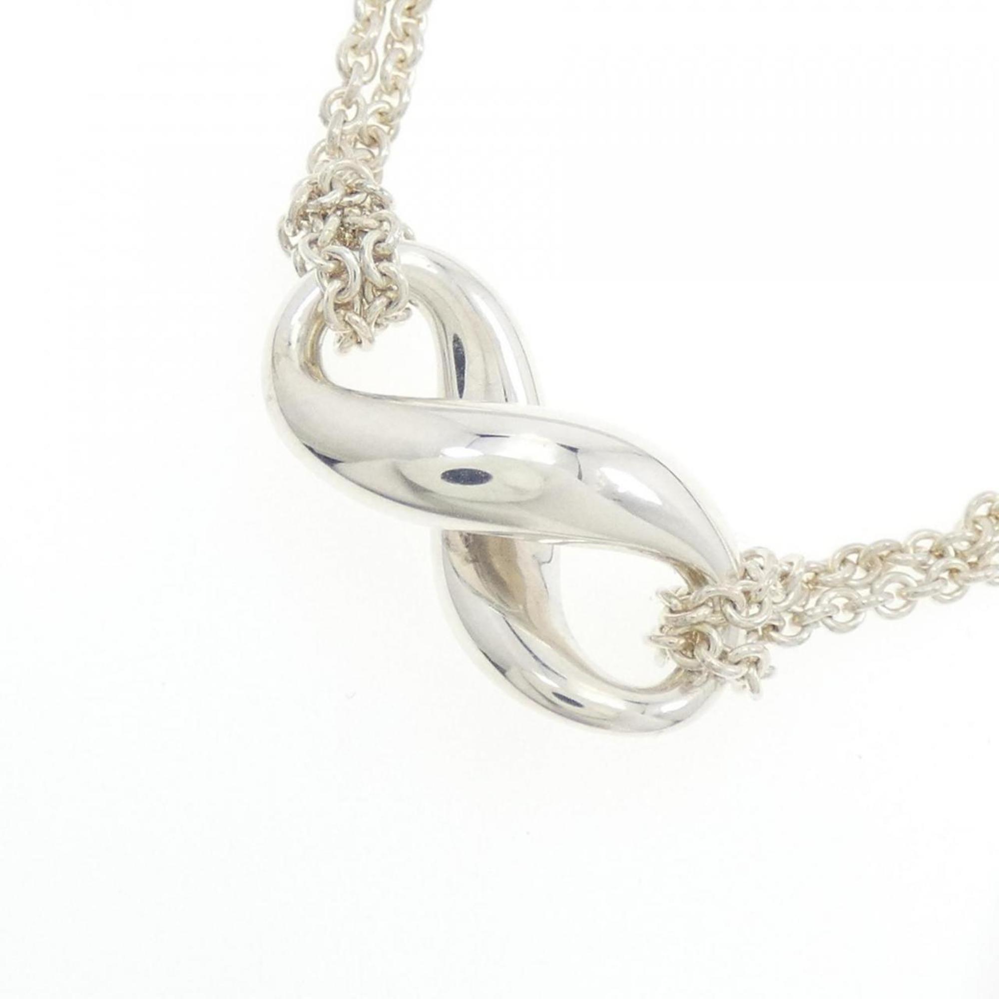 Figure 8 Pendant Necklace Sterling Silver