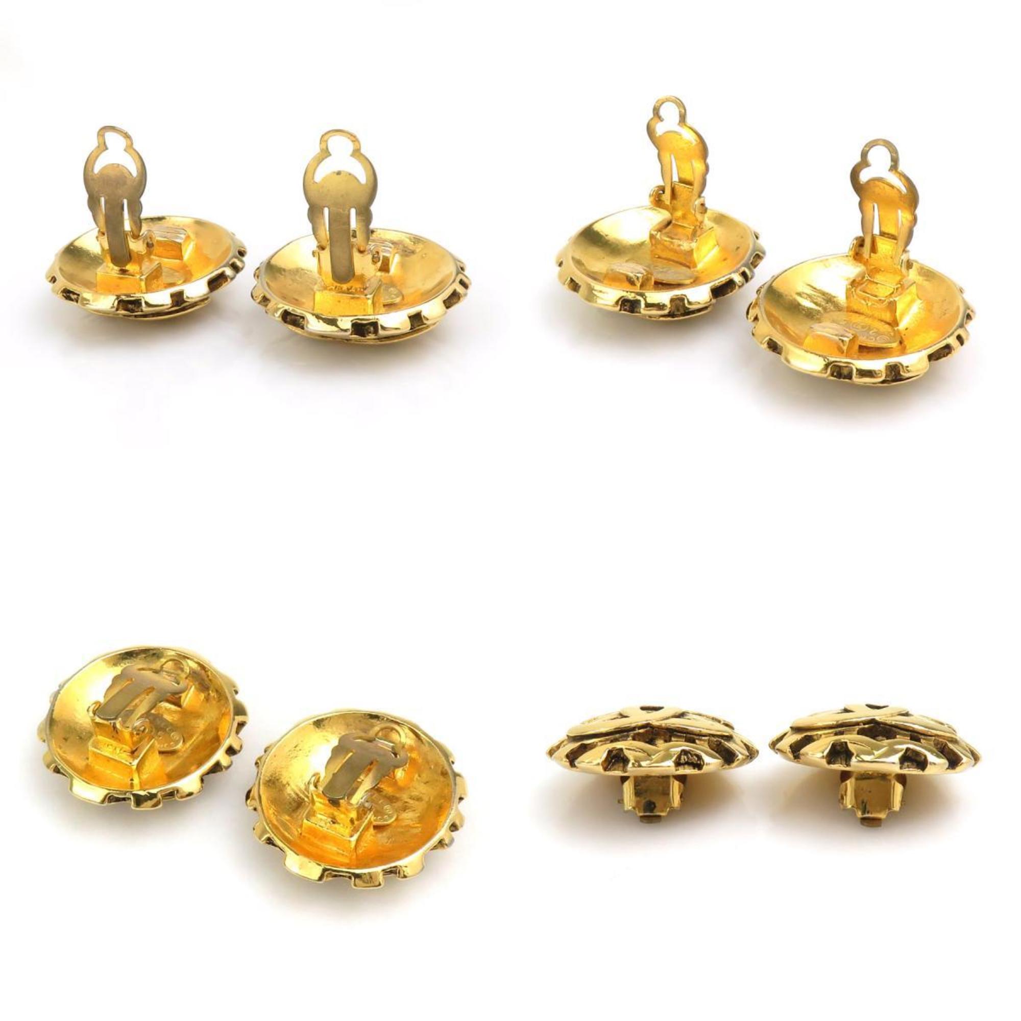 CC Logo Clip-On Earrings Gold-Tone Metal Gold-Tone Metal