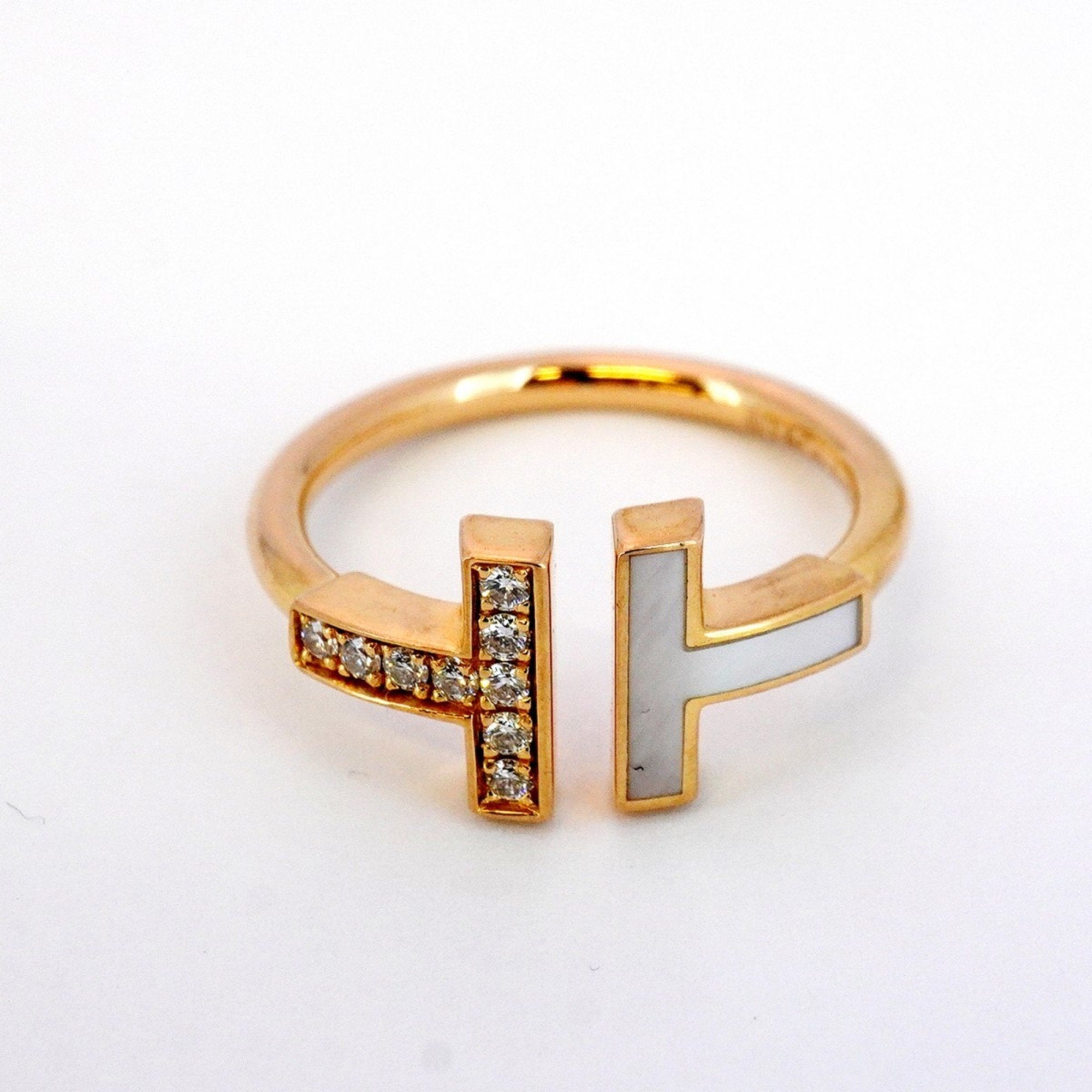 Ring 18K Rose Gold With Diamond and Mother of Pearl