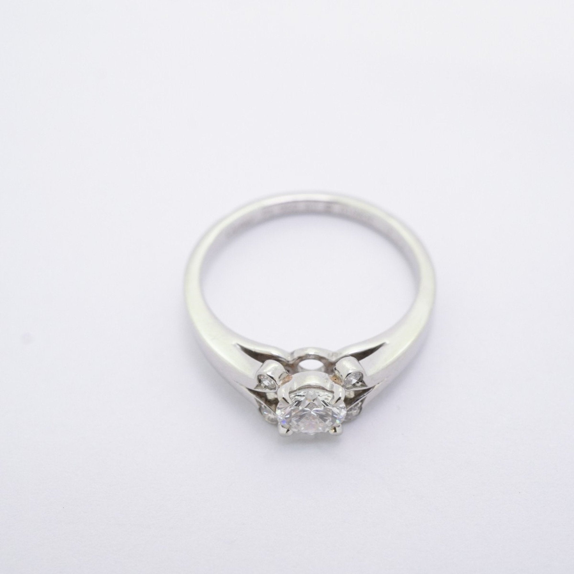 Ring Platinum with Diamond