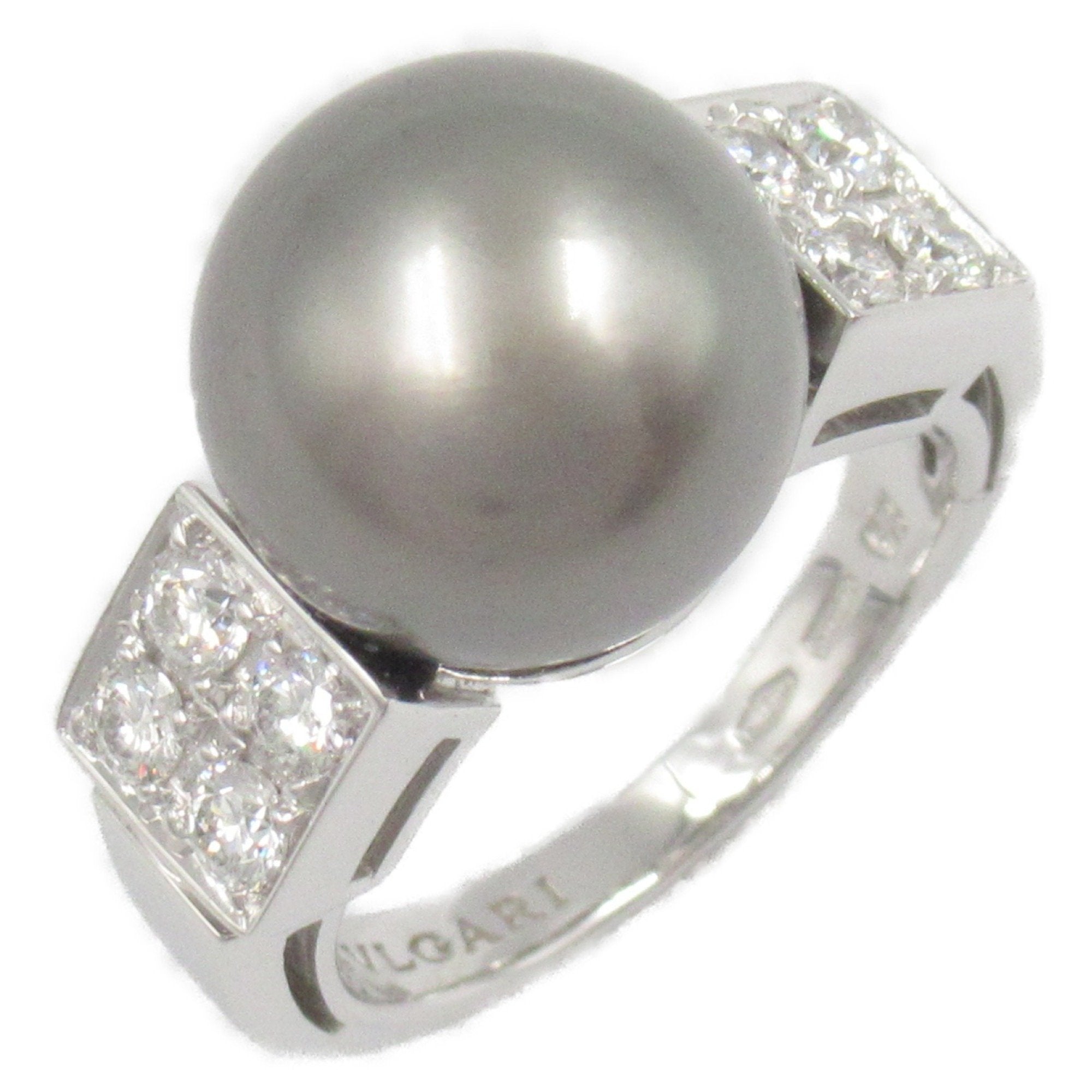 Lucia Ring 18K White Gold with Black Pearl and Diamond