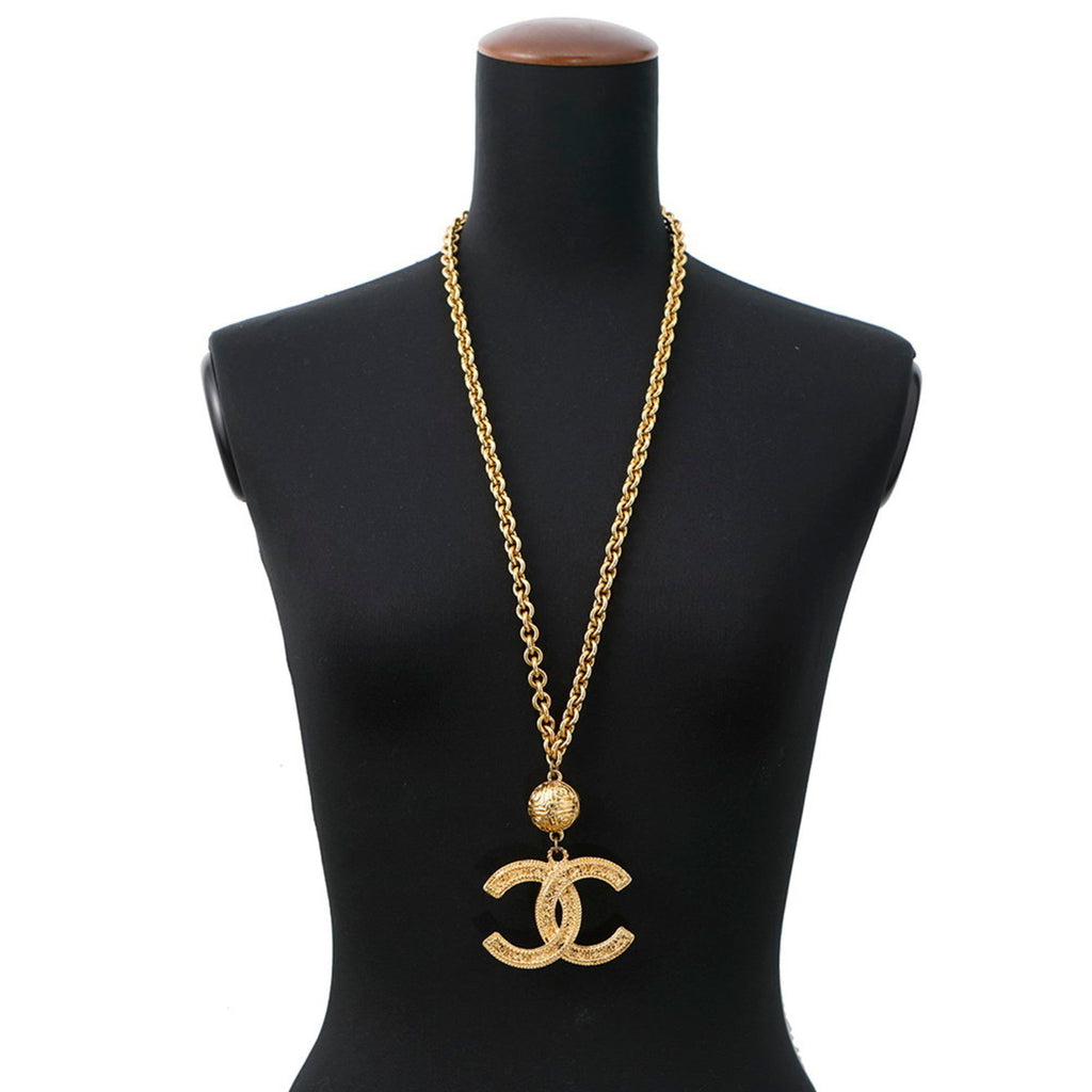 CC Logo Pendant Necklace Metal