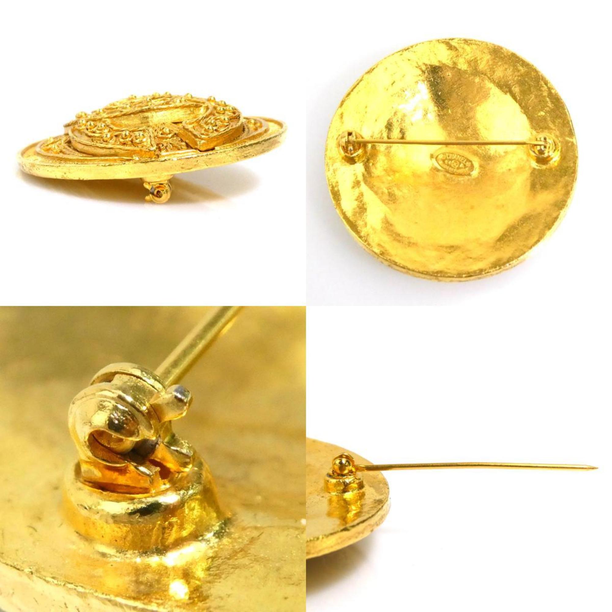 CC Logo Brooch Gold-Tone Metal