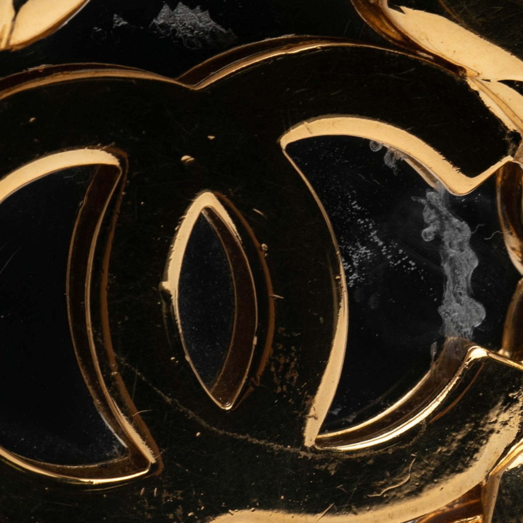 CC Logo Round Brooch Metal