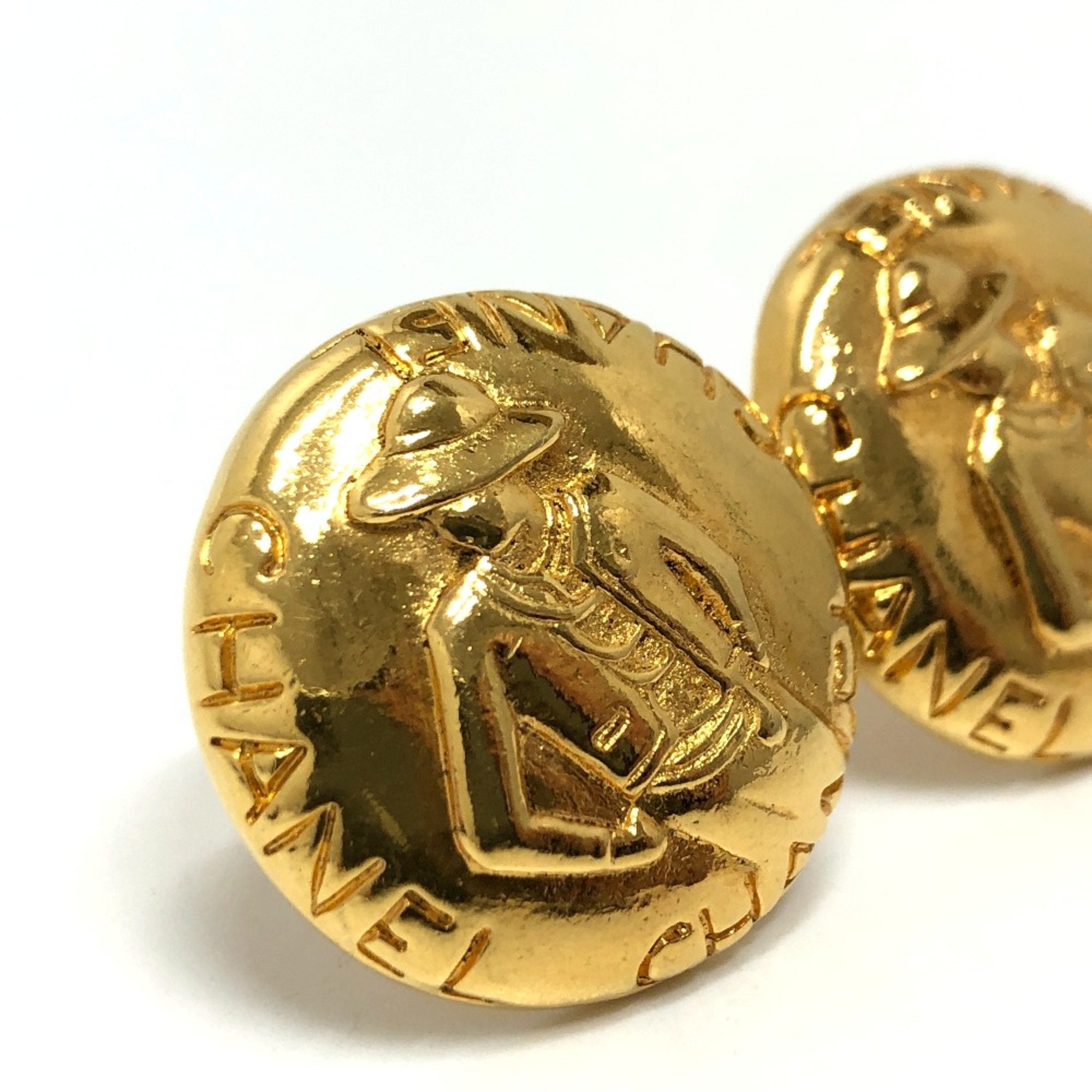 Vintage Clip-On Earrings Clip-On Gold-Tone Metal