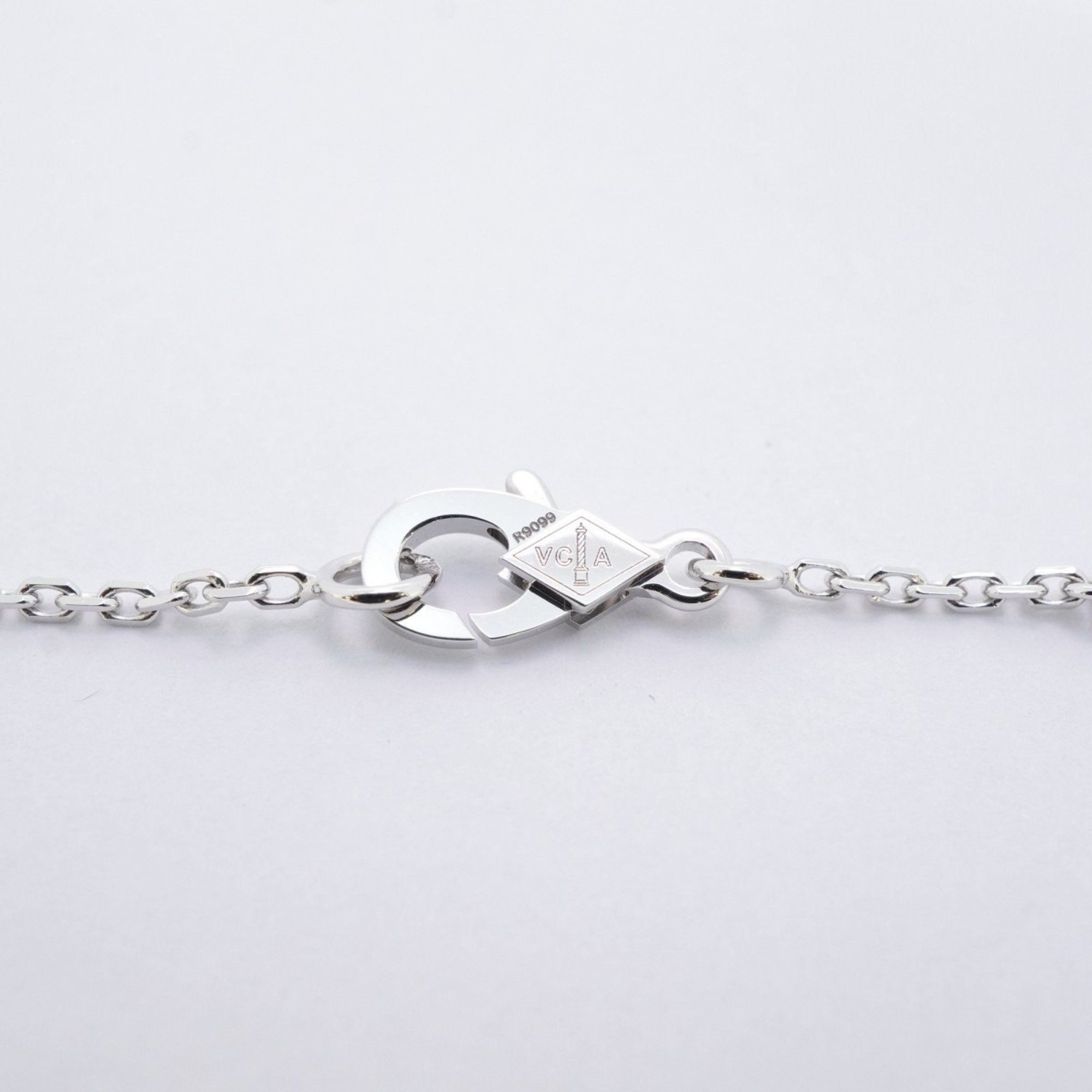 Alhambra Pendant Necklace 18K White Gold
