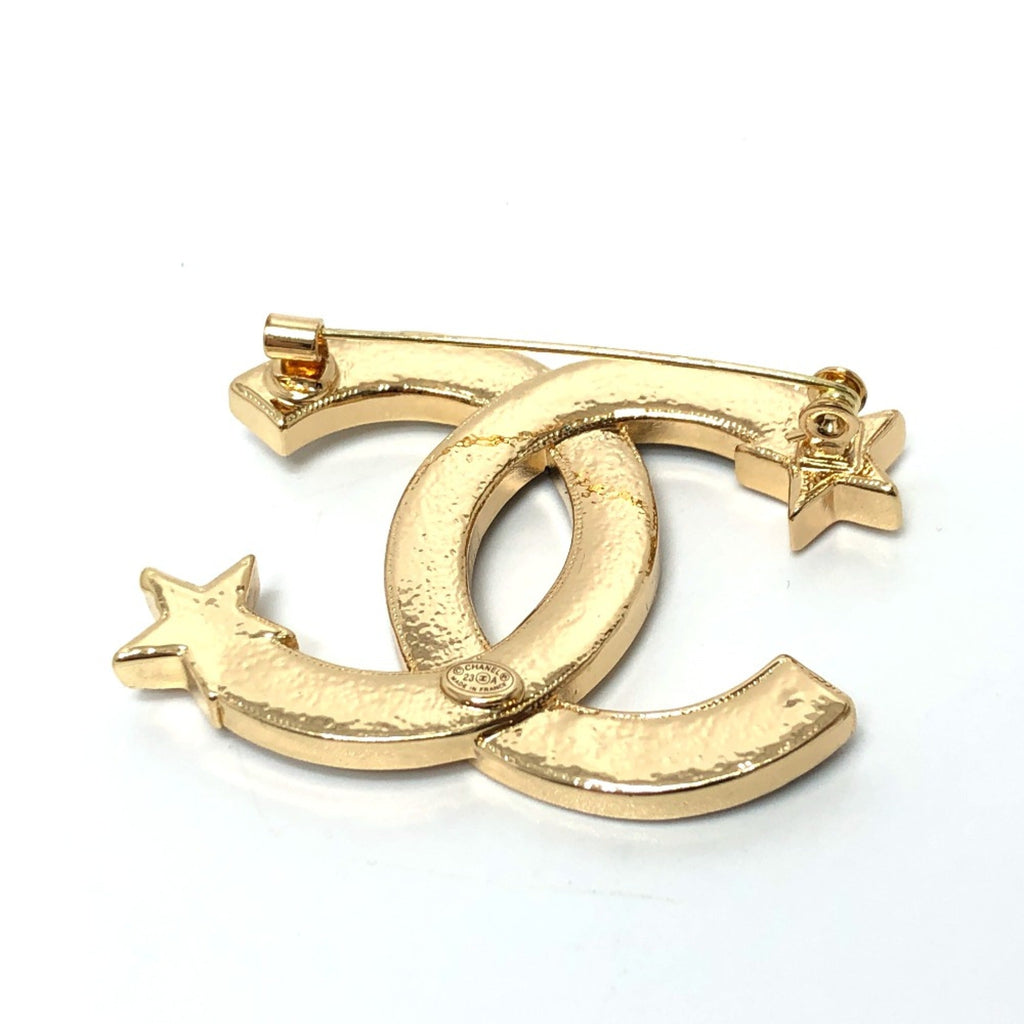 23A Brooch Metal Gold Black