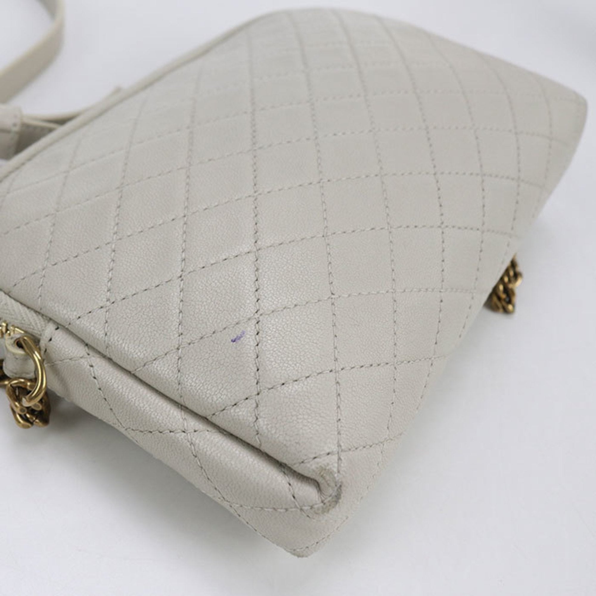 Gaby Zipped Pouch Crossbody Quilted Leather