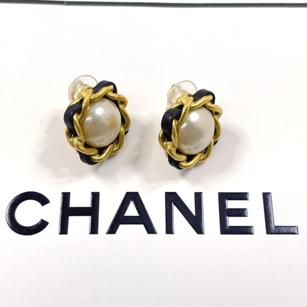 Clip-On Earrings Pearl Clip-On Gold-Tone Metal