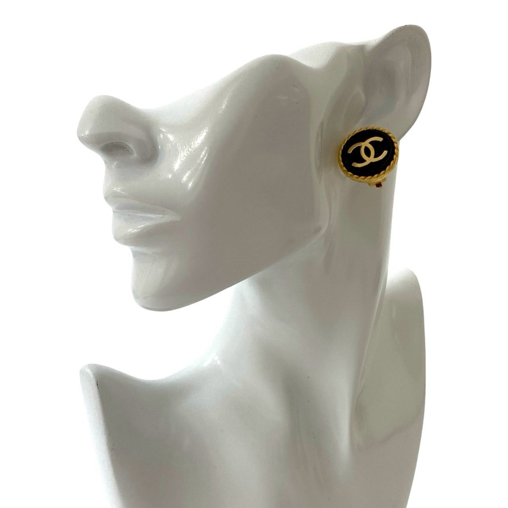 CC Logo Clip-On Earrings Metal Gold-Tone Metal