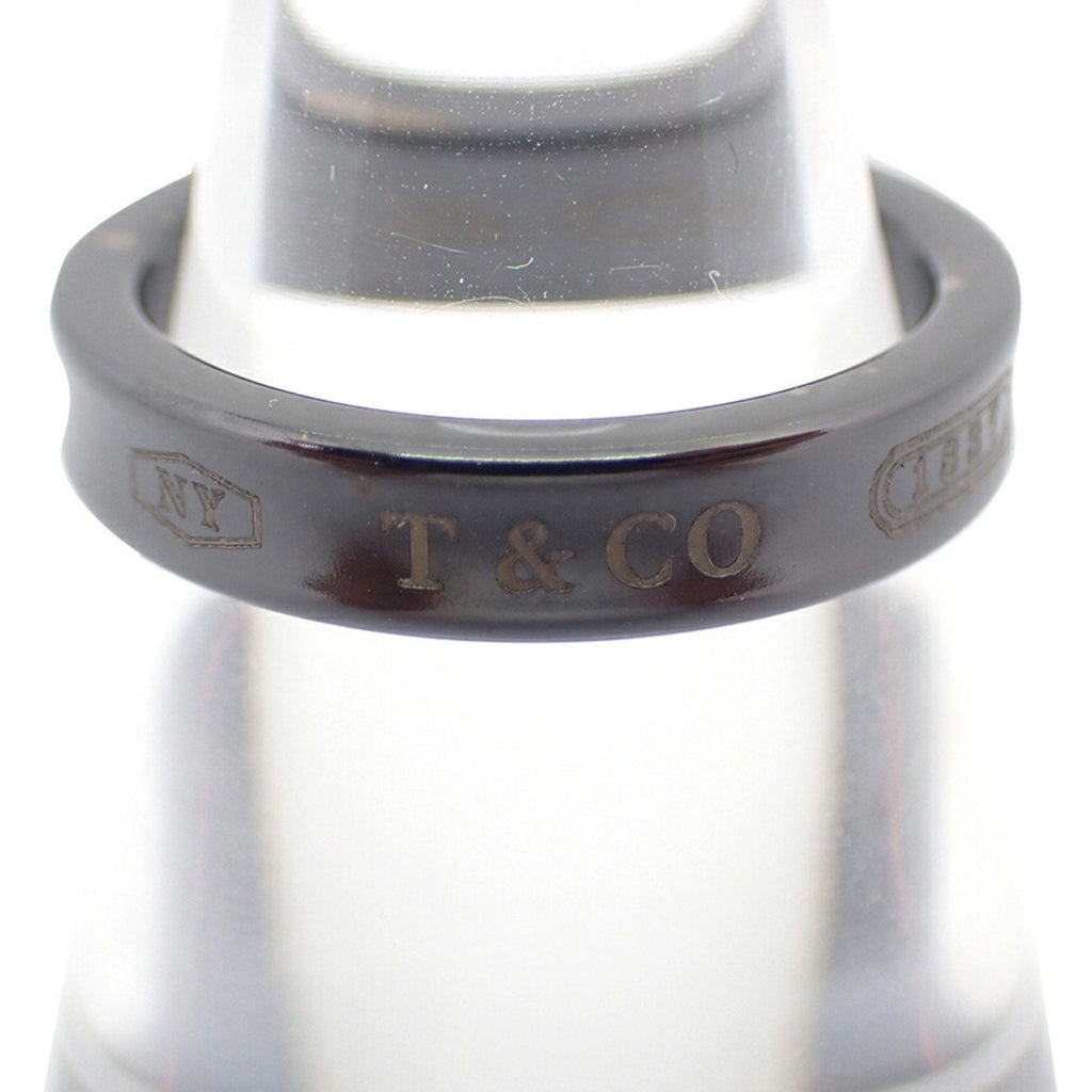 Narrow Band Ring Titanium