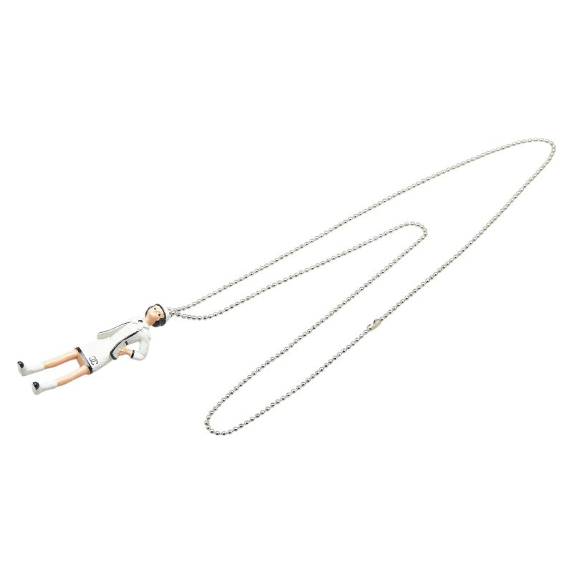 Mademoiselle Pendant Necklace Metal