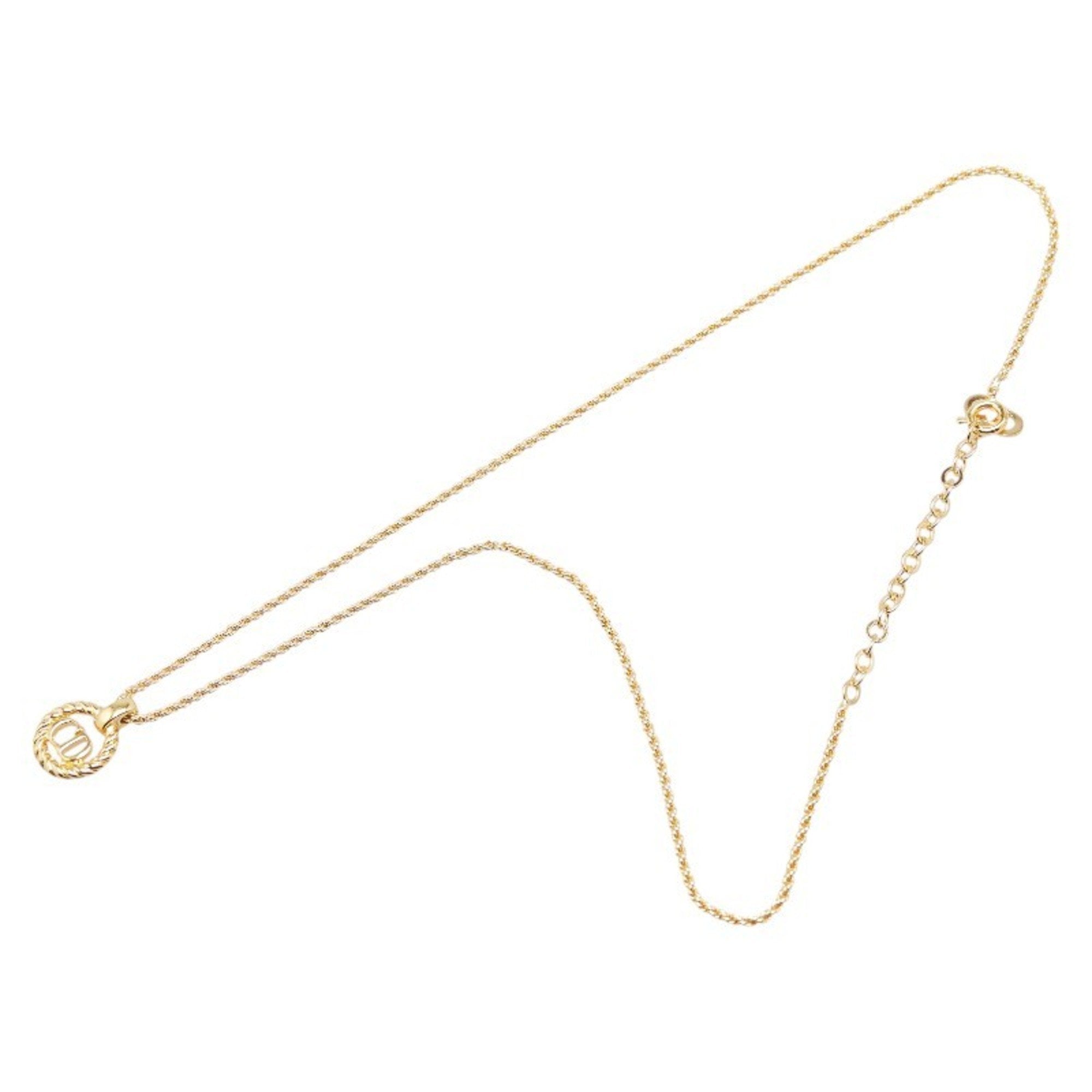 Pendant Necklace Gold