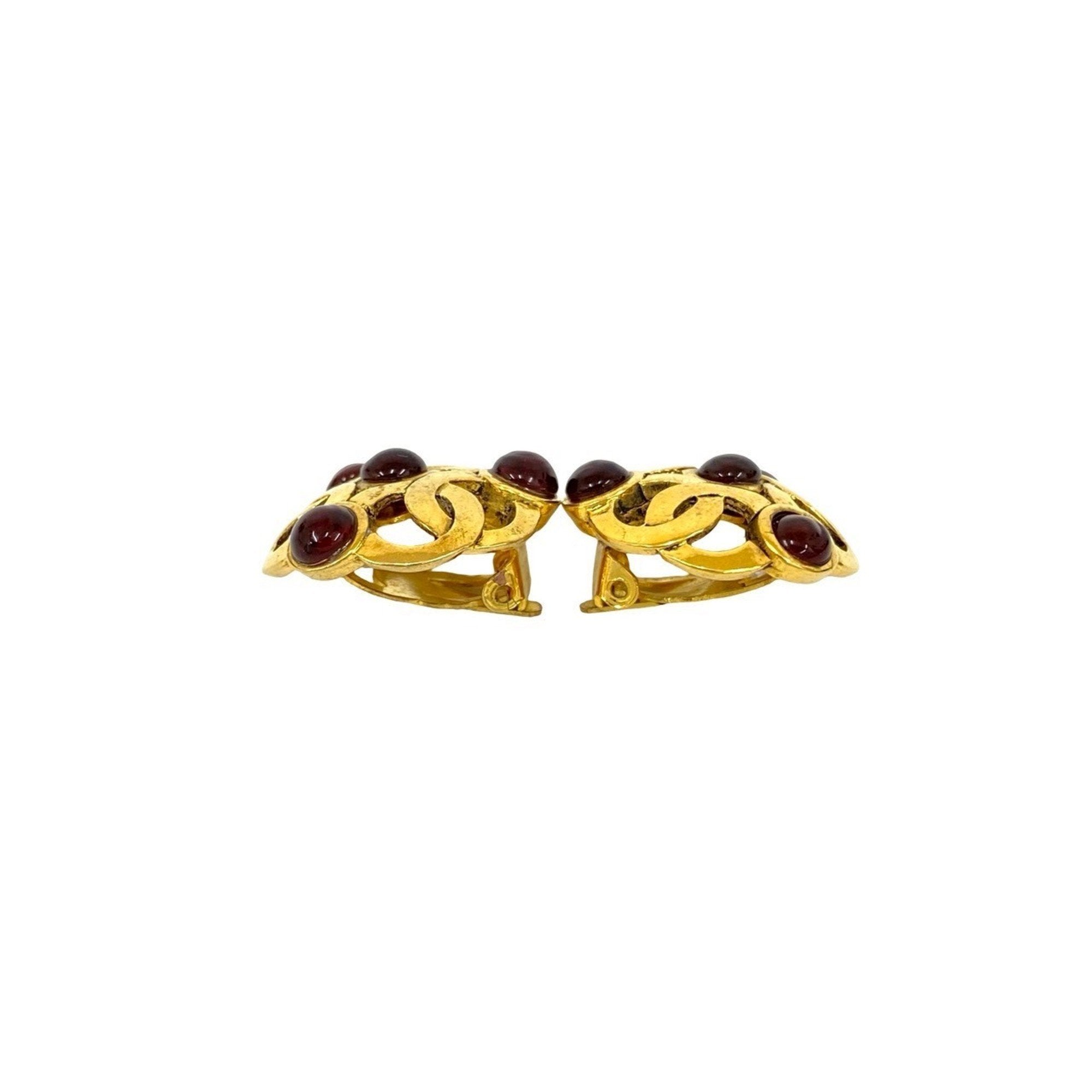 Vintage Clip-On Earrings Clip-On Gold-Tone Metal
