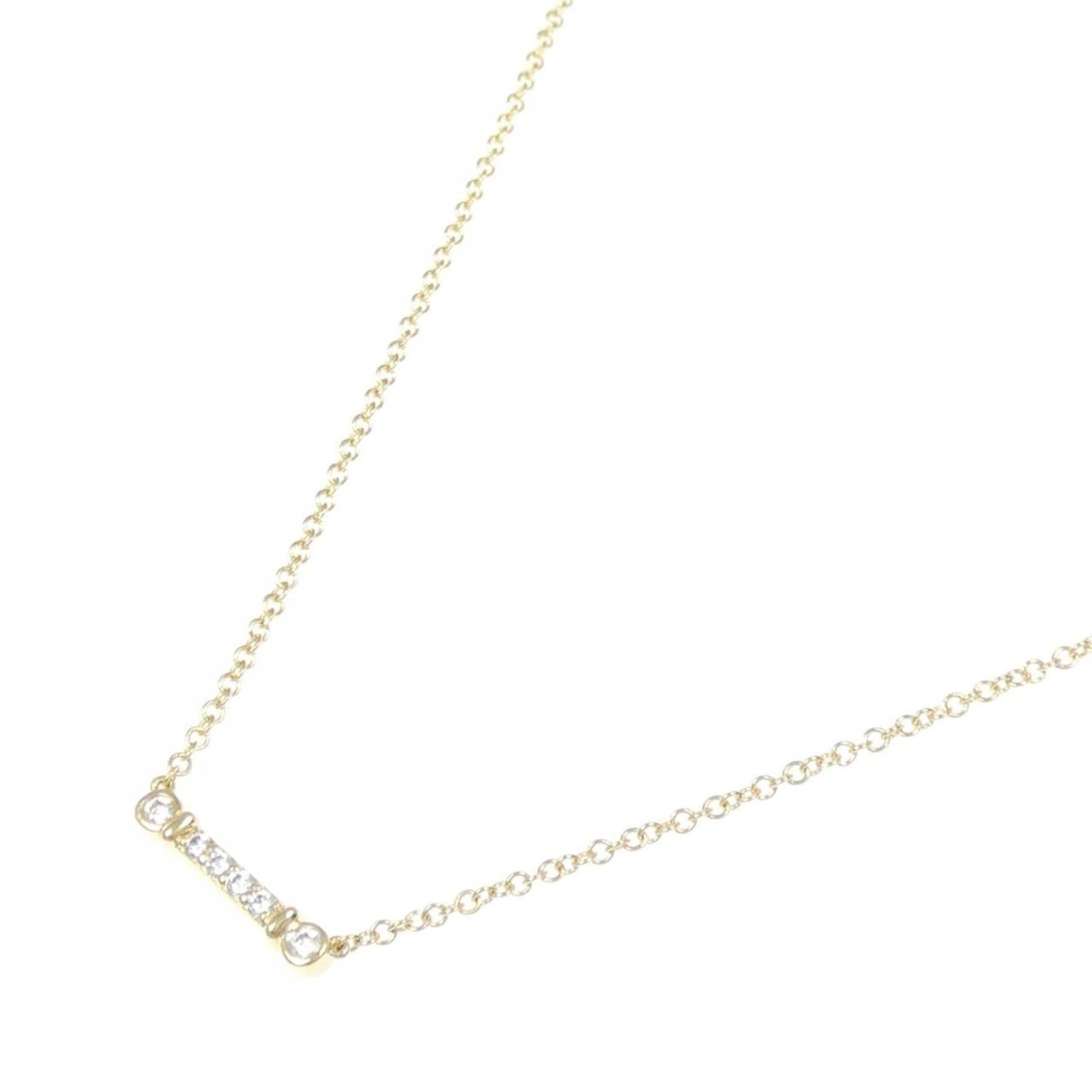 Fleur-de-lis Stem Pendant Necklace 18K Yellow Gold with Diamond