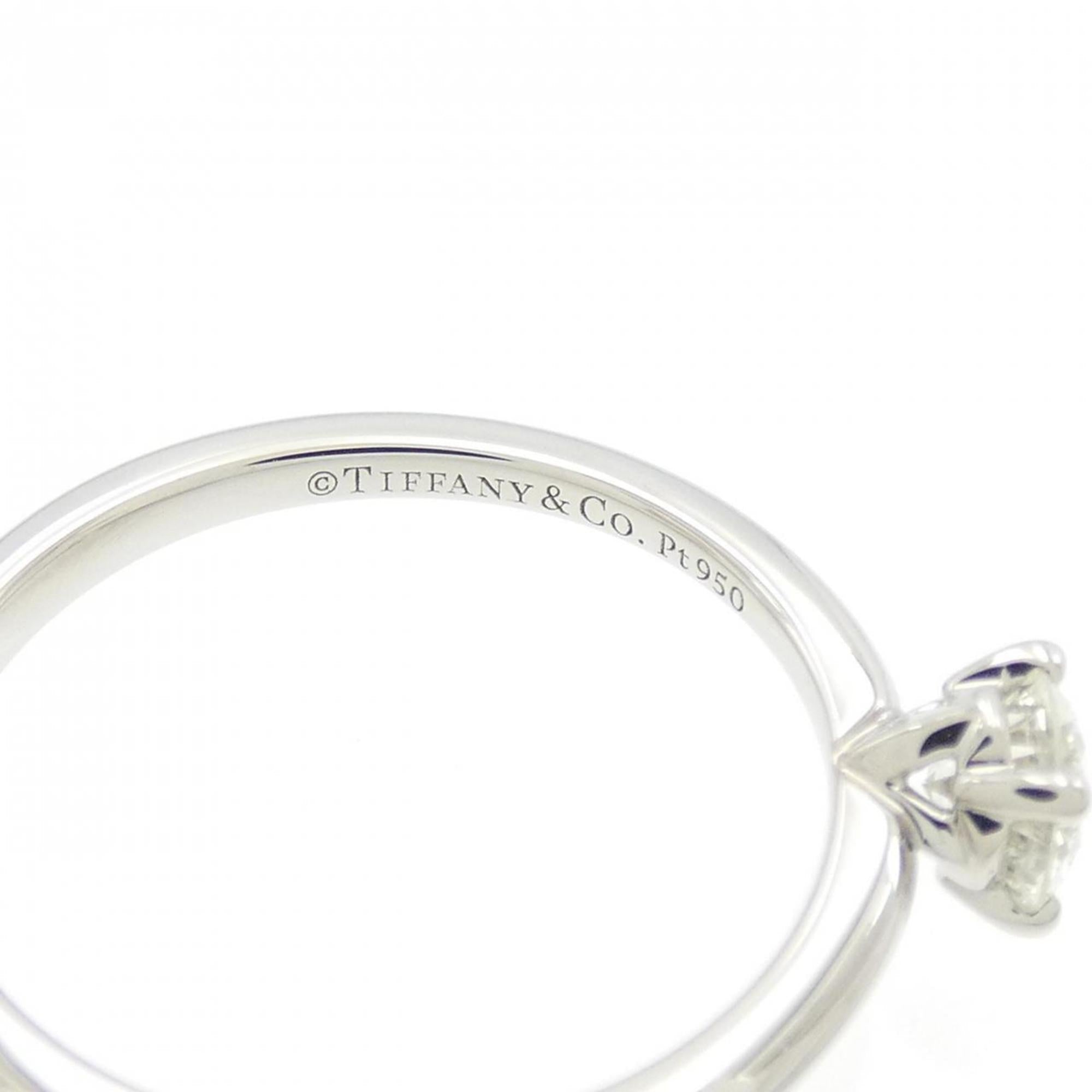True Ring Platinum with Diamond