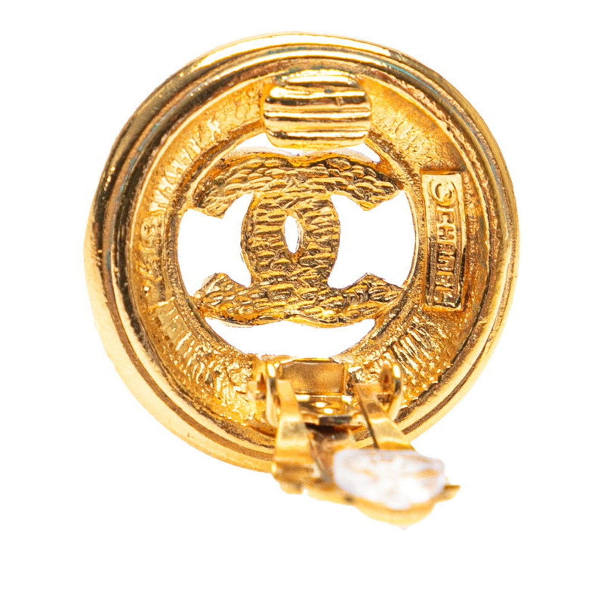 CC Logo Clip-On Earrings Metal Gold-Tone Metal