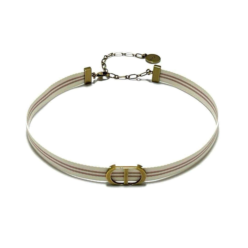 Pendant Necklace Metal and Nylon