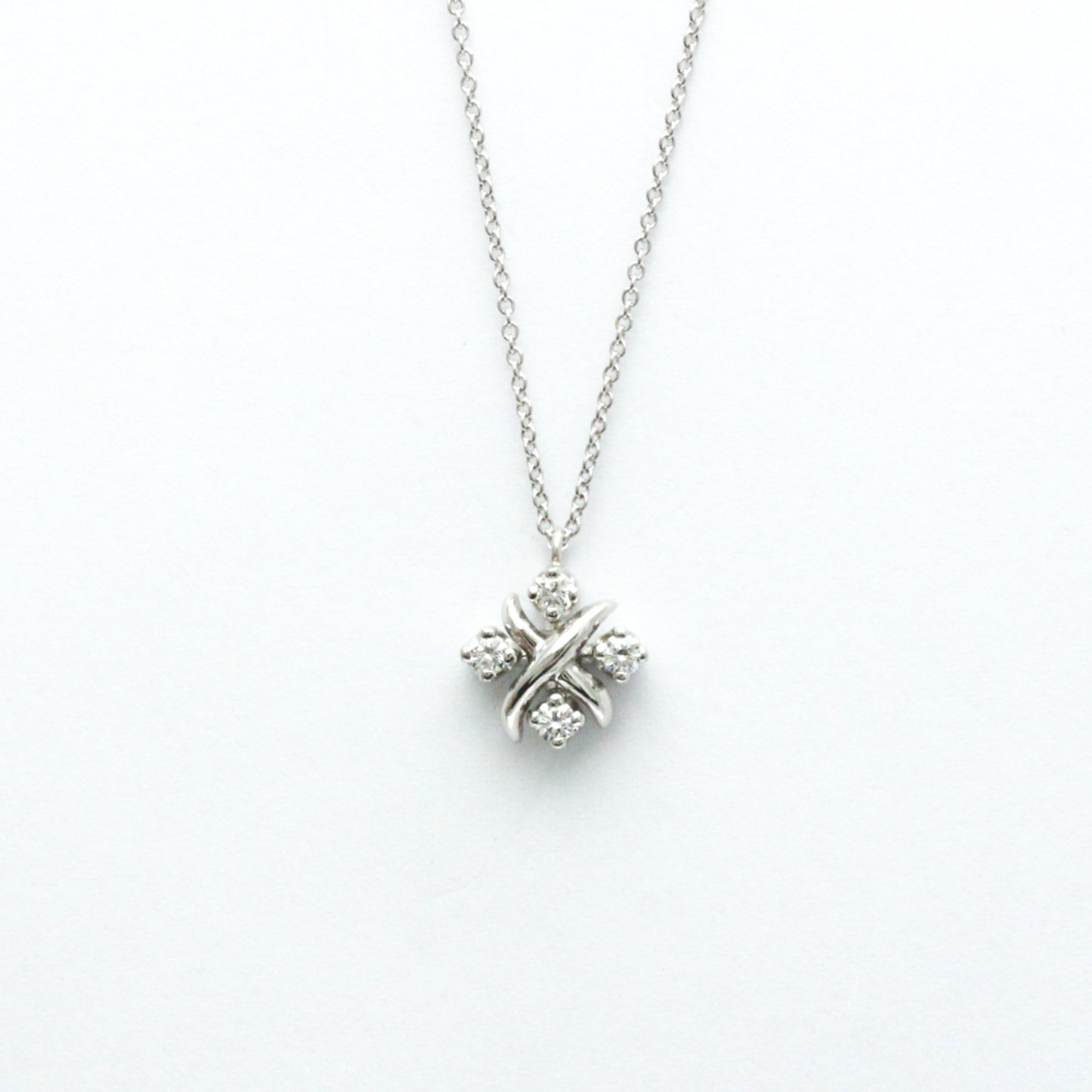 Pendant Necklace Platinum and Diamond