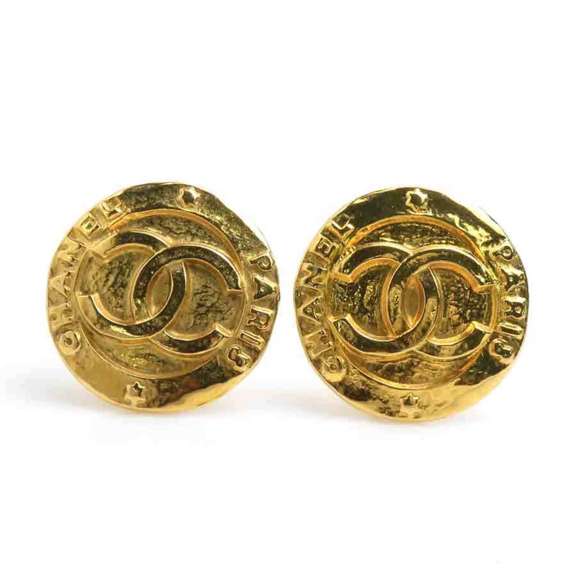 CC Logo Clip-On Earrings Gold-Tone Metal Gold-Tone Metal