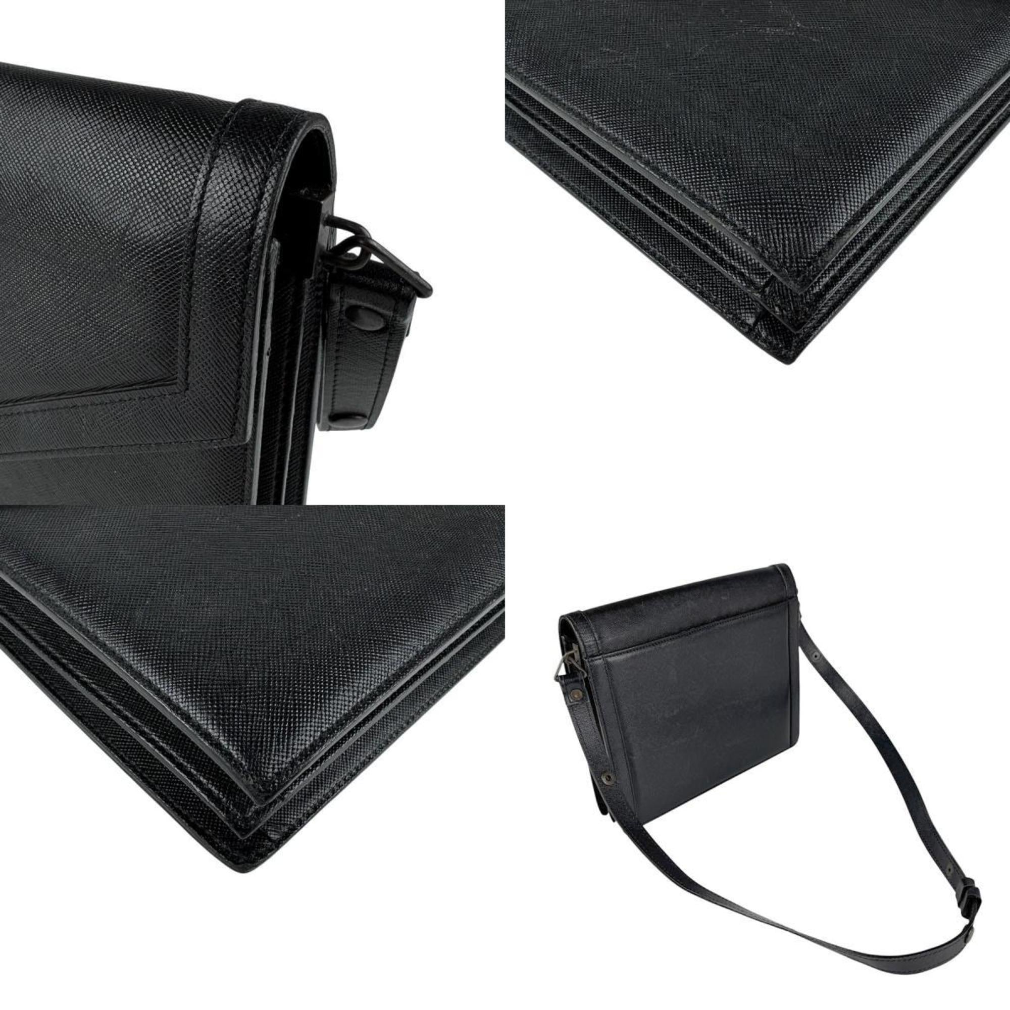 Niki Chain Flap Bag Leather Medium
