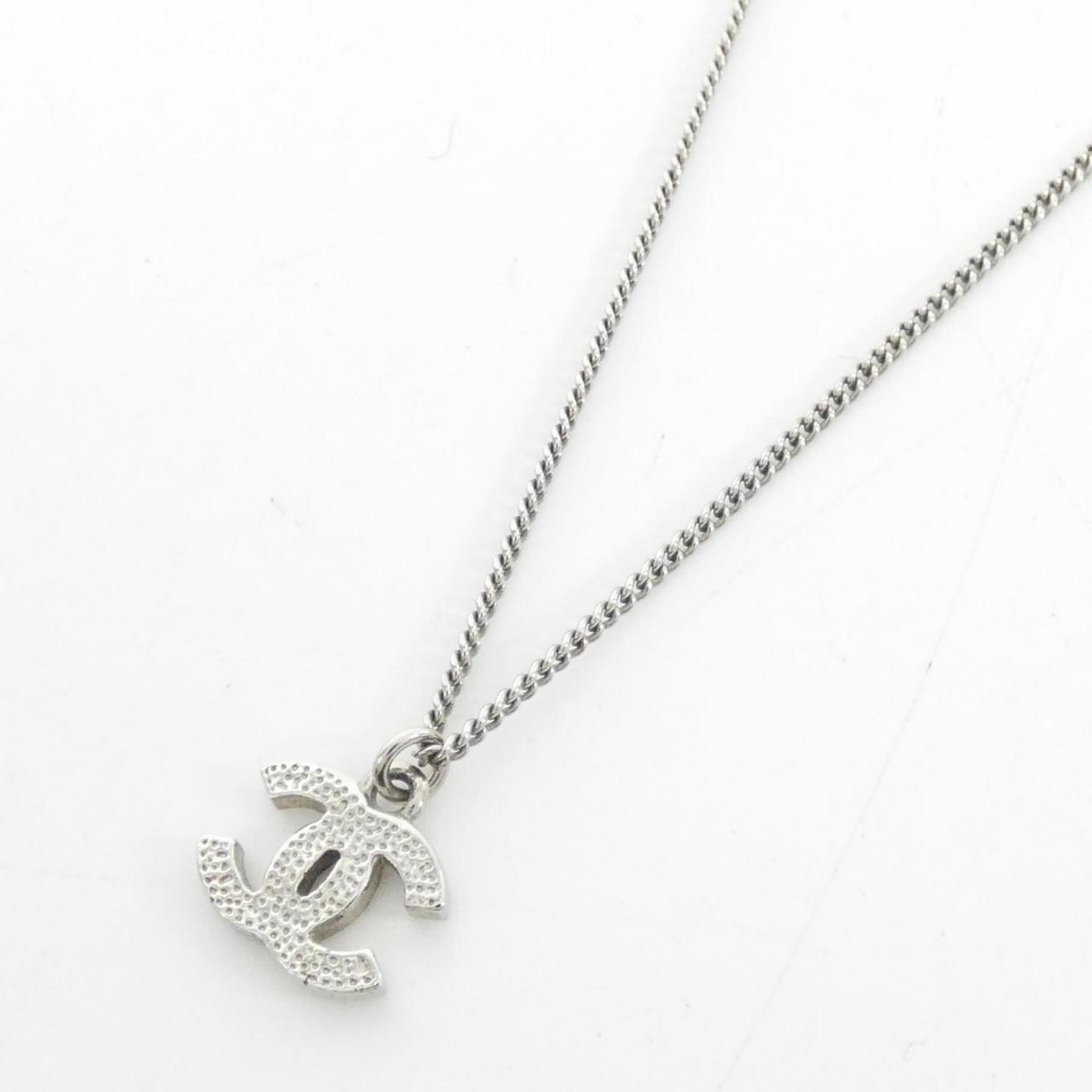 Pendant Necklace