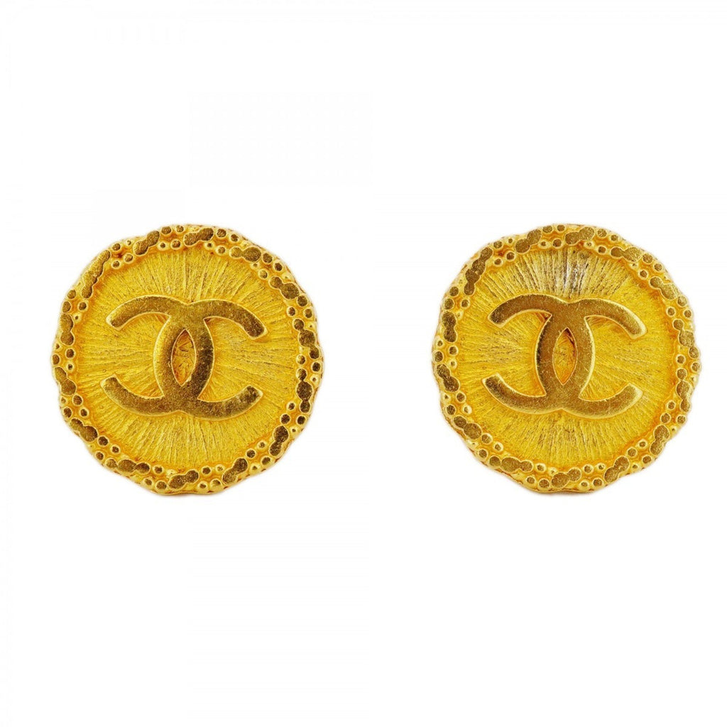 CC Logo Circle Clip-On Earrings Metal Gold-Tone Metal