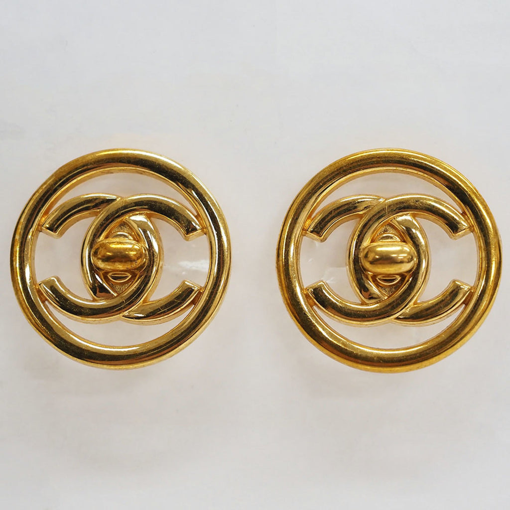 Vintage Clip-On Earrings Clip-On Gold-Tone Metal