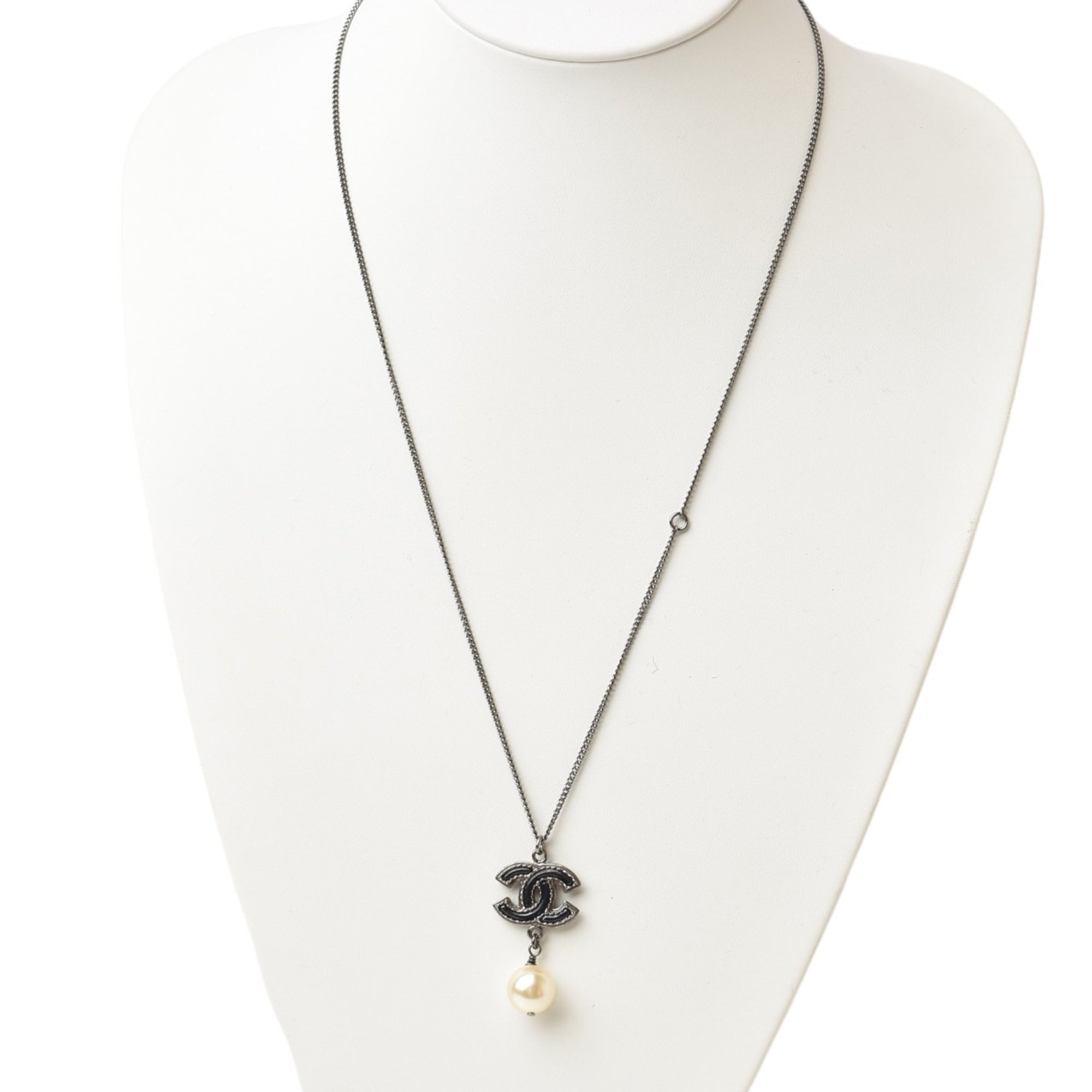 CC Logo Pendant Necklace Metal