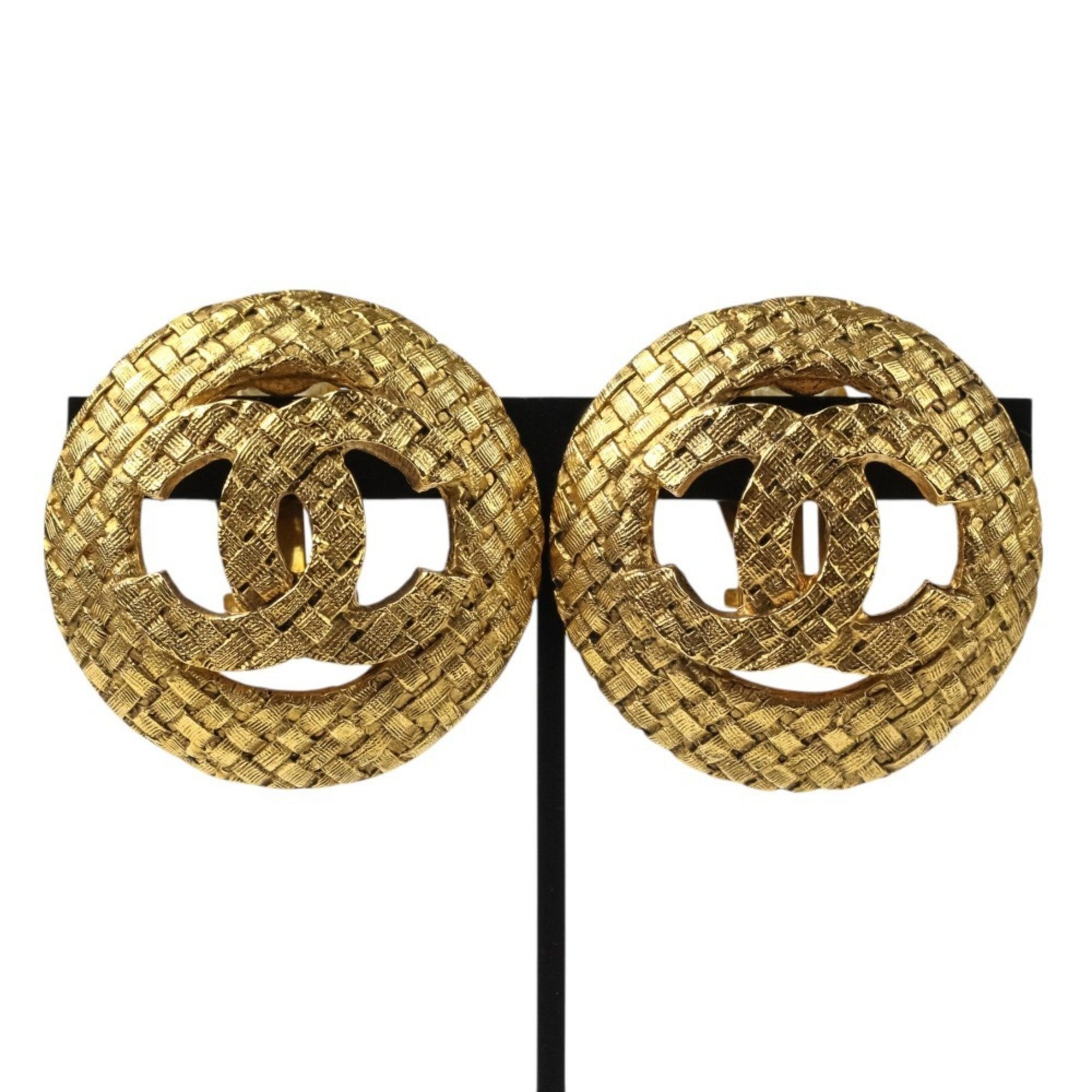 CC Logo Oval Clip-On Earrings Gold-Tone Metal
