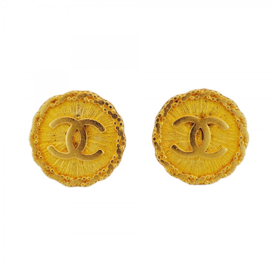 CC Logo Circle Clip-On Earrings Metal Gold-Tone Metal