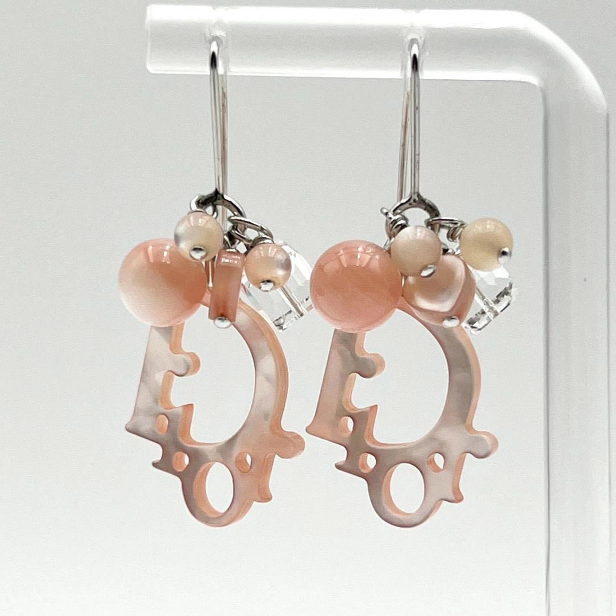 Earrings Metal and Plastic
