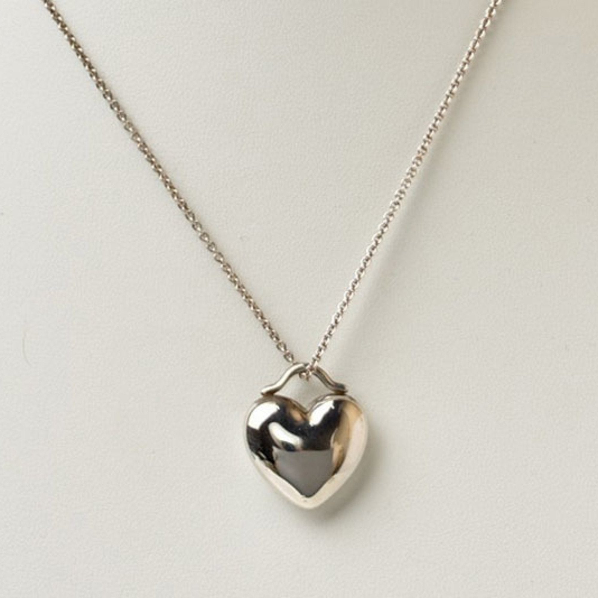Sentimental Pendant Necklace Sterling Silver Heart Motif
