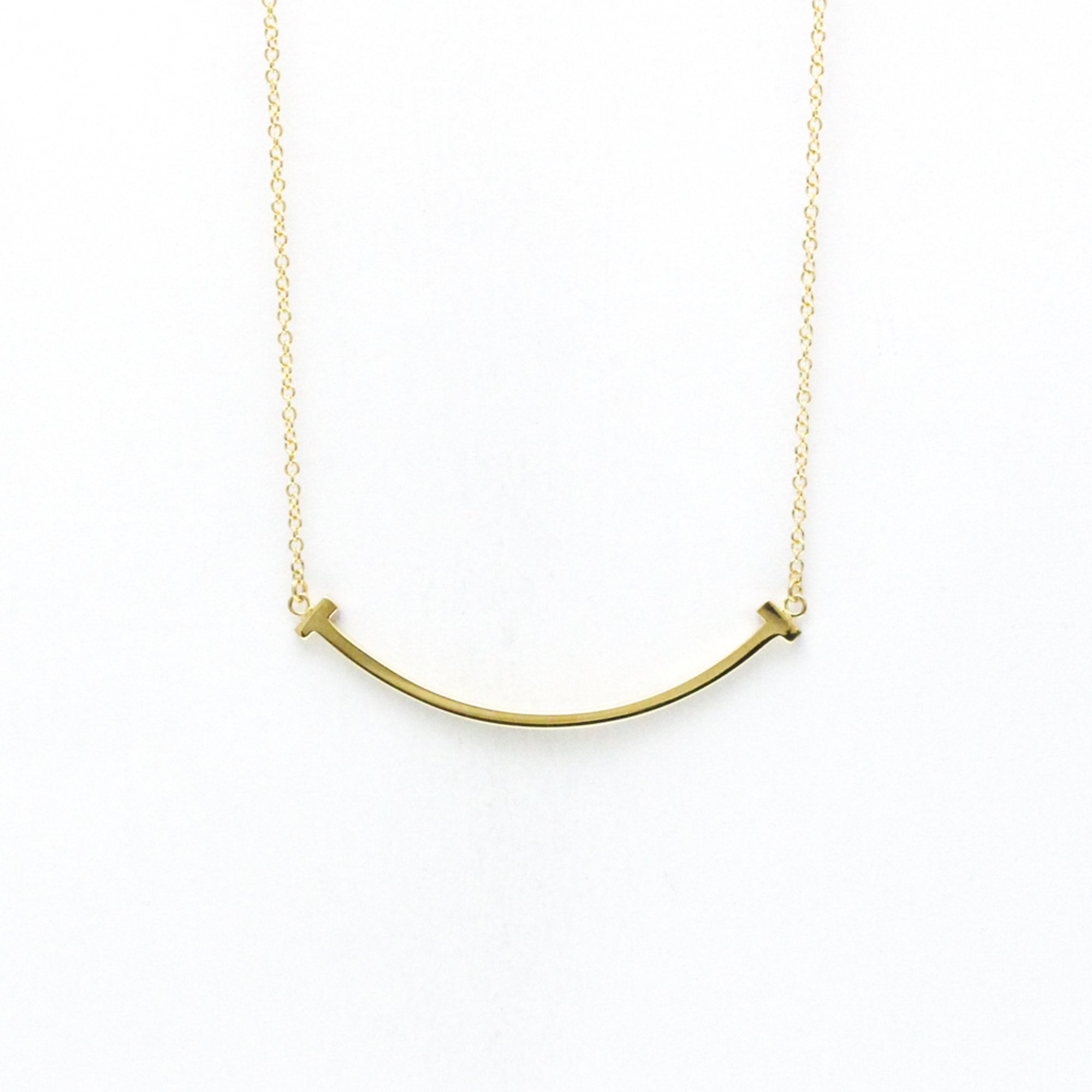 Smile Pendant Necklace 18K Yellow Gold