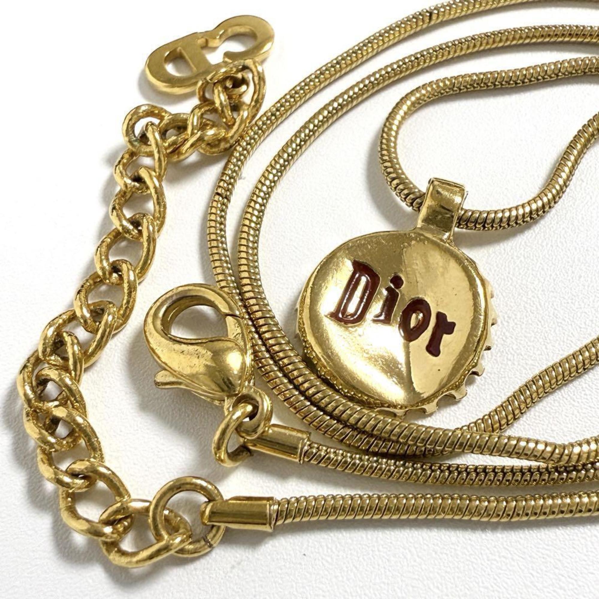 Vintage Bottle Cap Pendant Necklace Metal