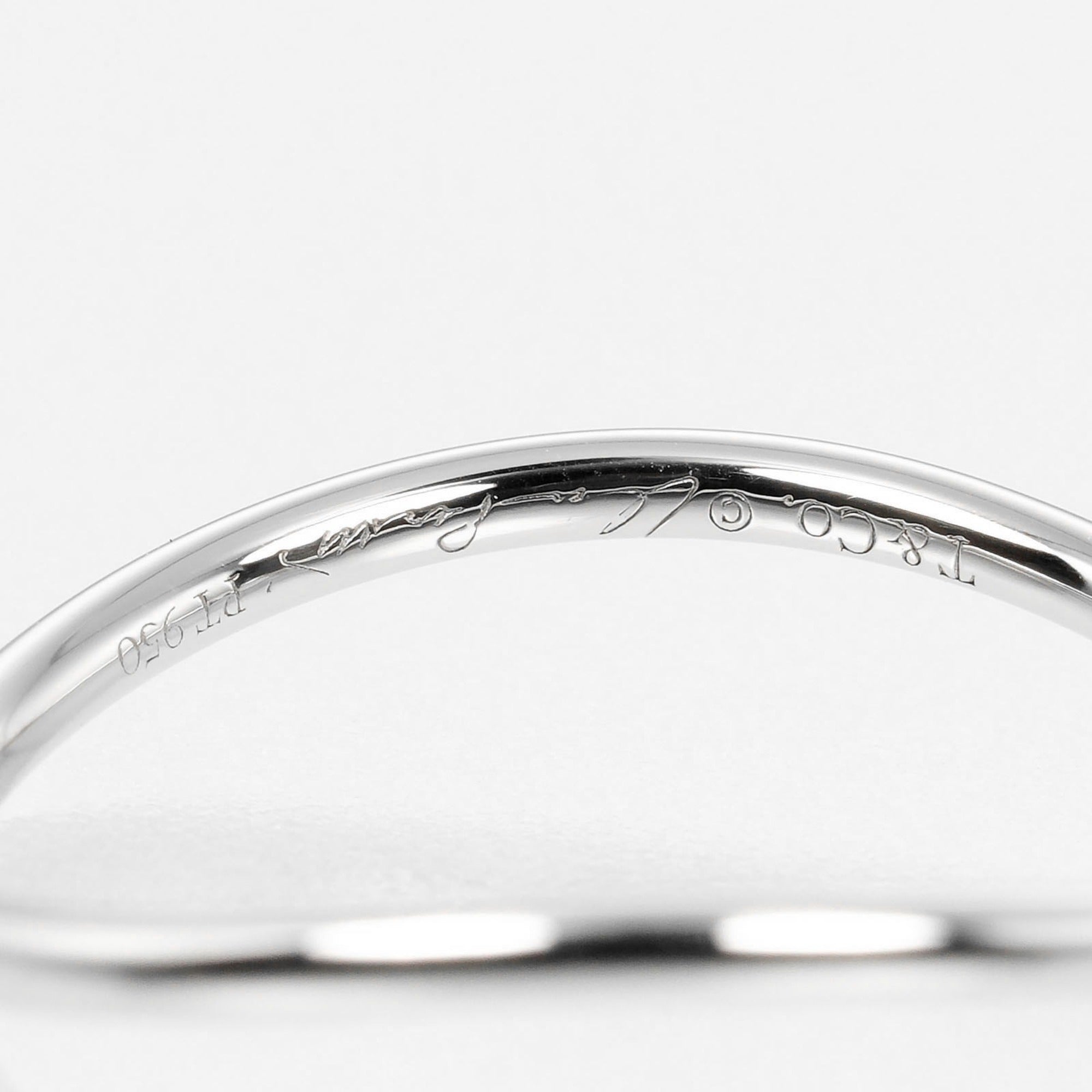 Wave Ring Platinum With Diamond