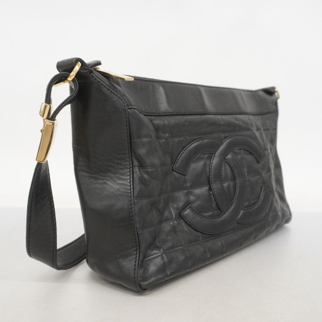 Chocolate Bar CC Shoulder Bag Quilted Leather Medium