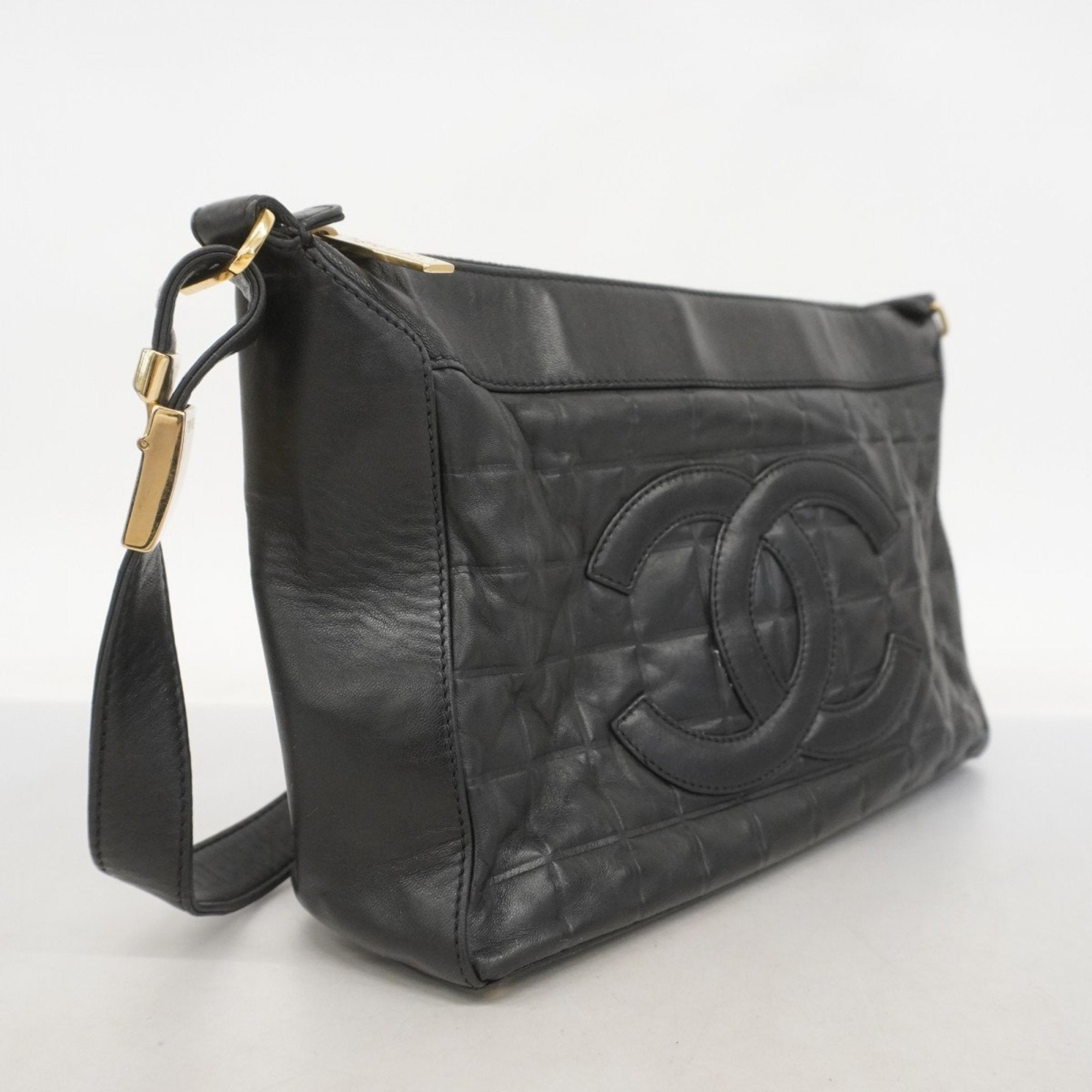 Chocolate Bar CC Shoulder Bag Quilted Leather Medium